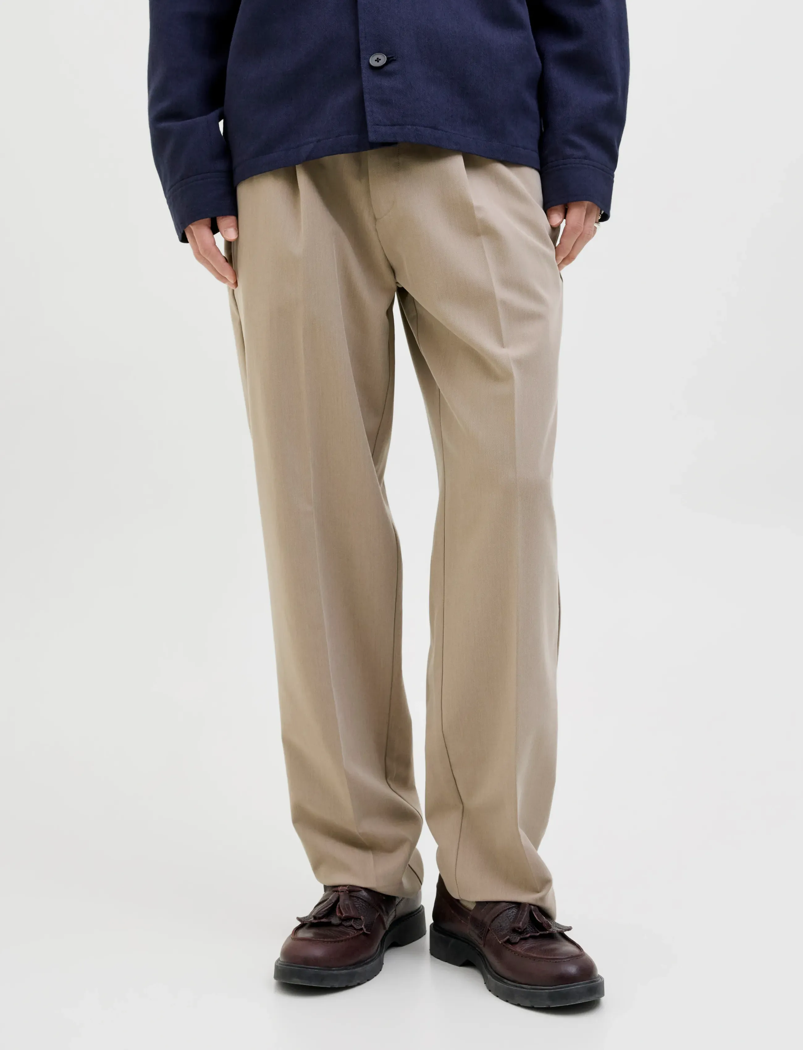 Jack & Jones JPRCCKARL JJCAMERON PLEATED CHINO NOOS - Chinos - PLAZA TAUPE / beige