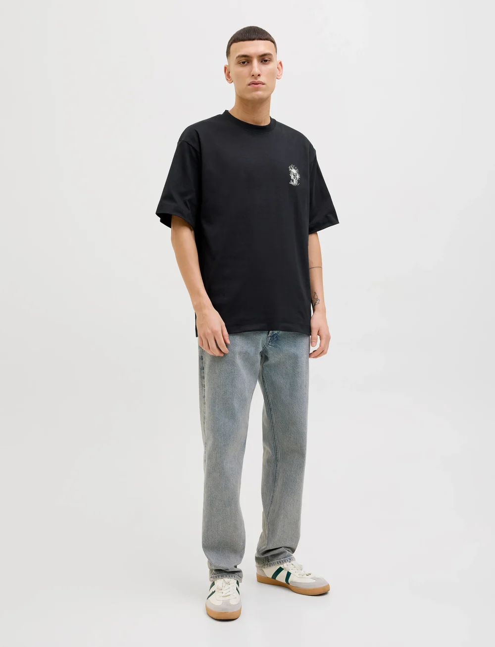 Jack & Jones - JPRBLAFLORAL SS TEE - short-sleeved t-shirts - black - 3