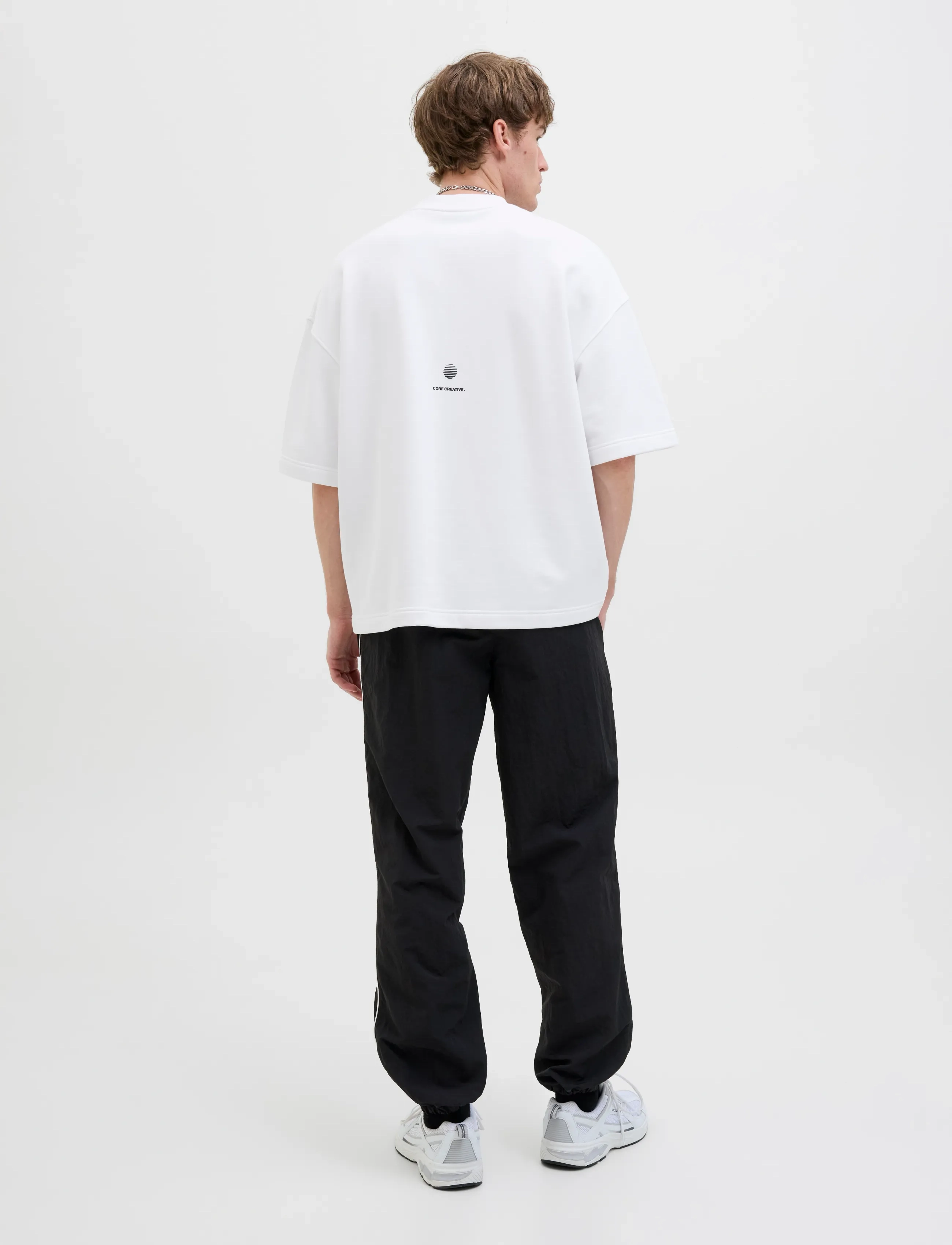 Jack & Jones - JCOINFINITY PRINT BACK SWEAT SS - kortärmade t-shirts - bright white - 3