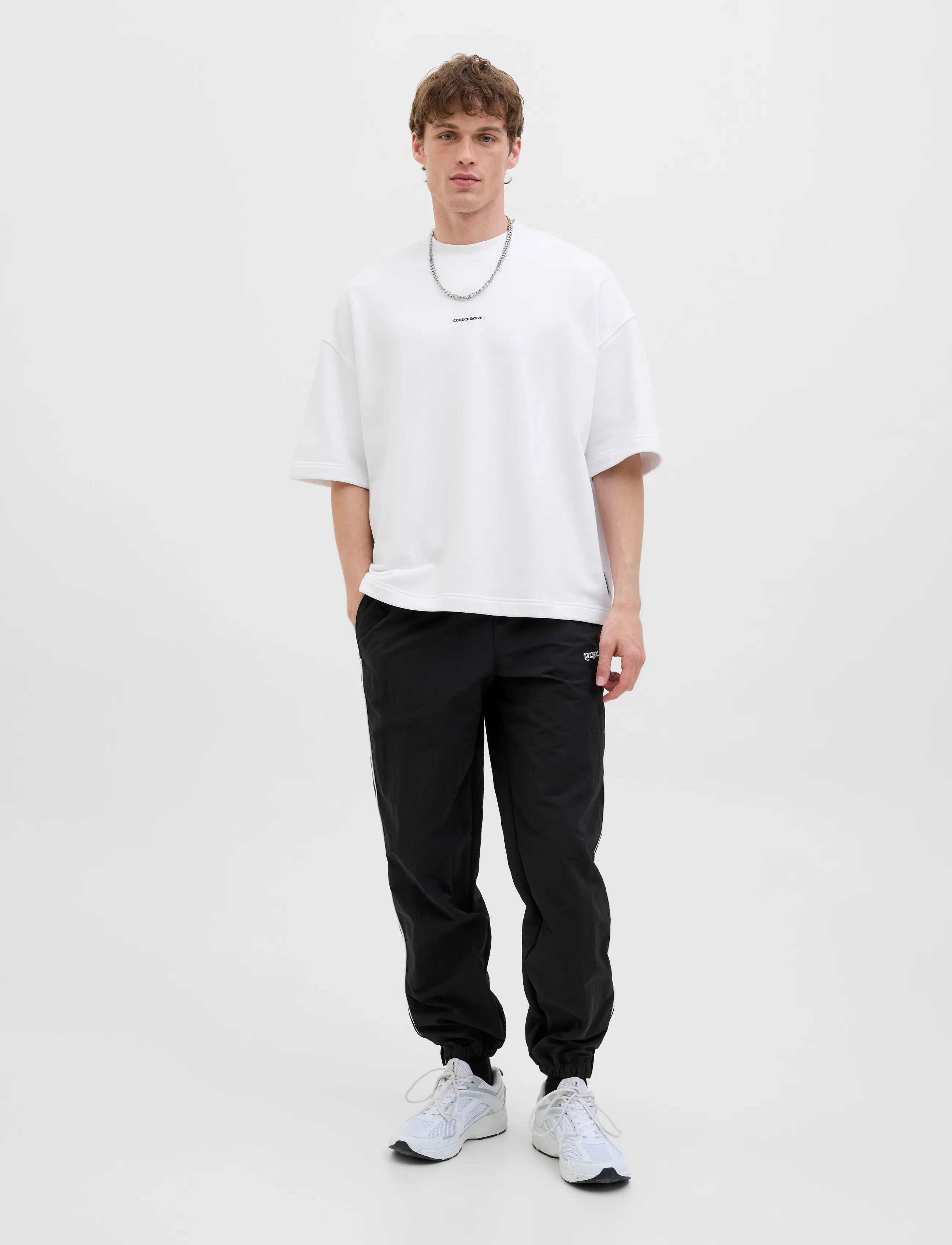 Jack & Jones - JCOINFINITY PRINT BACK SWEAT SS - kortärmade t-shirts - bright white - 4