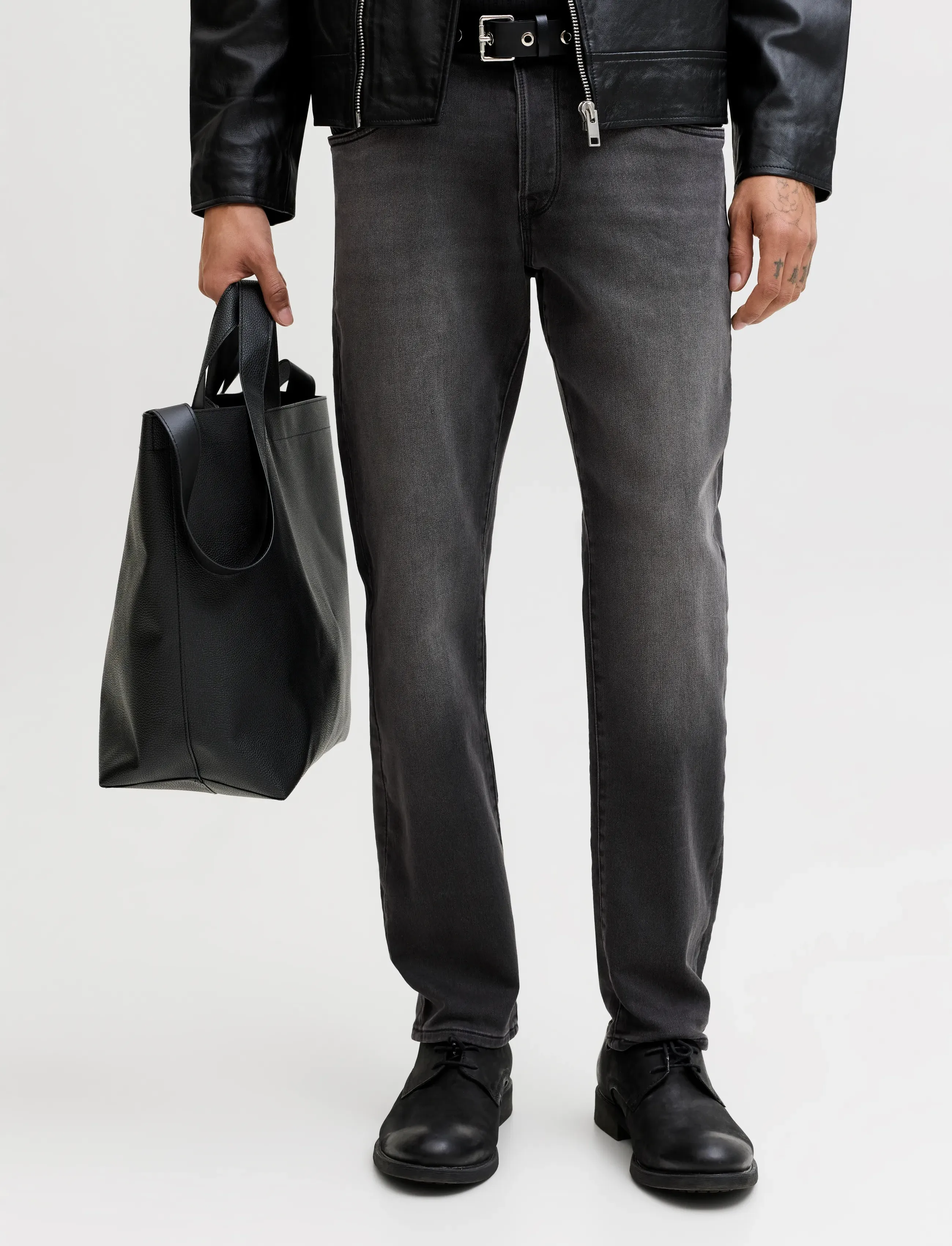 Jack & Jones Jjimike Fox I.k Sq 426 Noos – tapered jeans – shop at