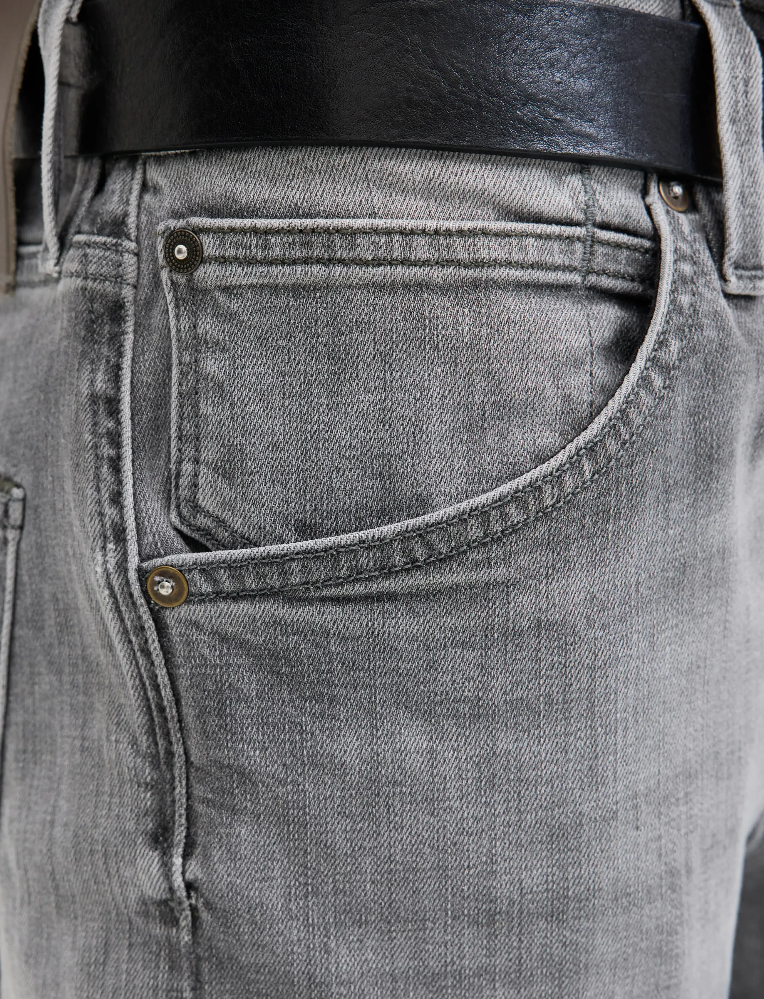 Jack & Jones - JJIMIKE JJFOX CB 087 - tapered jeans - black denim - 4