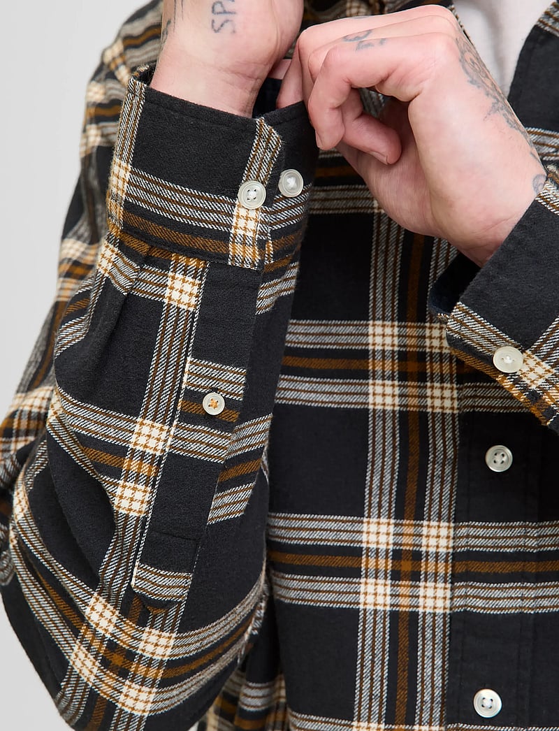Jack & Jones - JJECLASSIC FLANNEL CHECK SHIRT LS SN - flannel-skjorter - black - 5