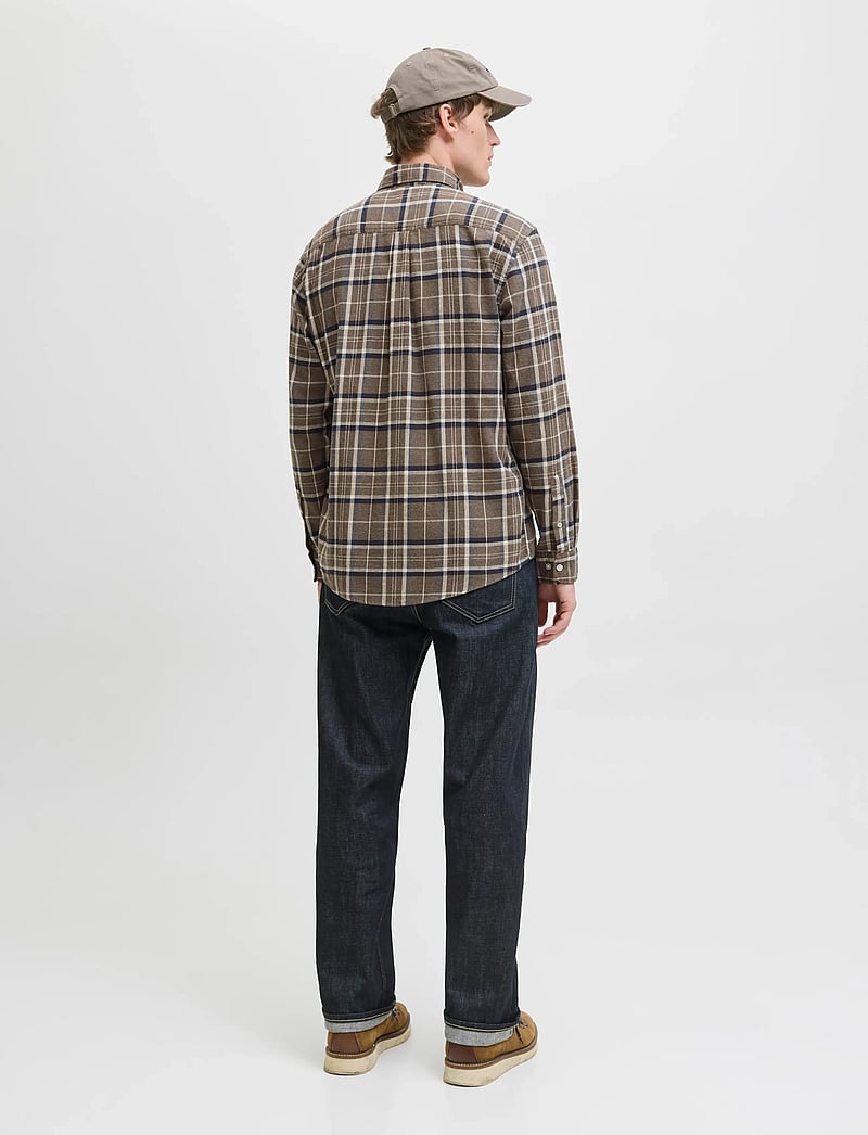 Jack & Jones - JJECLASSIC FLANNEL CHECK SHIRT LS SN - flanellskjortor - otter - 2