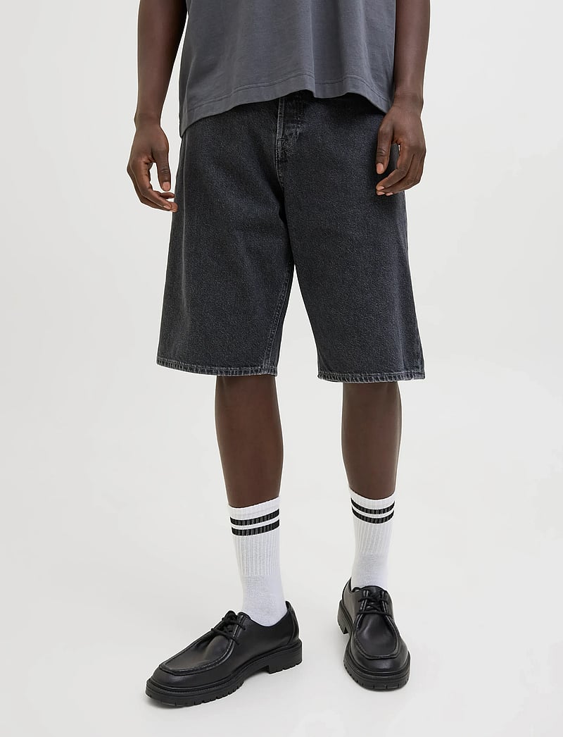 Jack & Jones - JJIRON JJORIGINAL SHORTS SQ 730 SN - jorts - black denim - 0