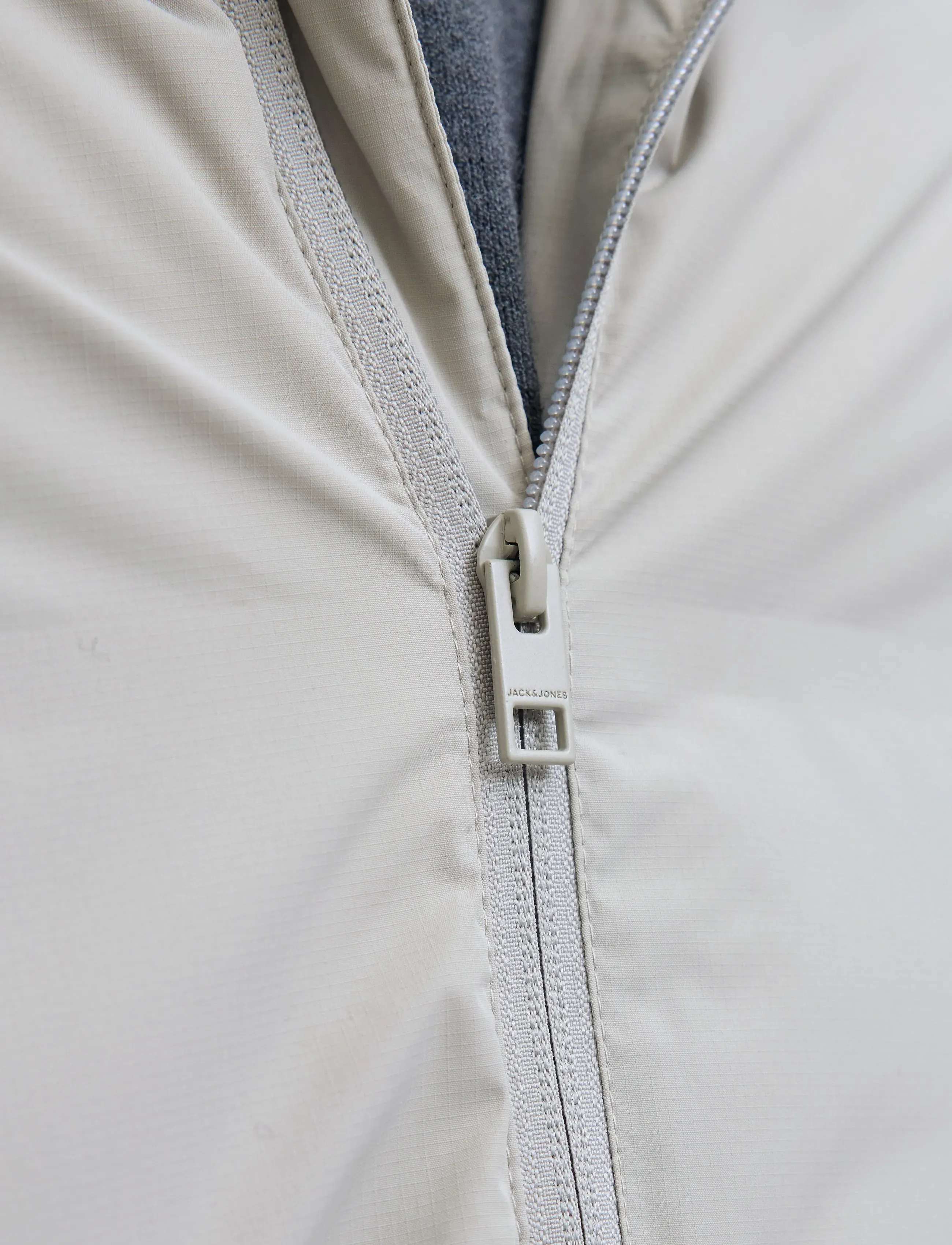 Jack & Jones - JJESOHO PUFFER HOOD SN - voodriga joped - dove - 5