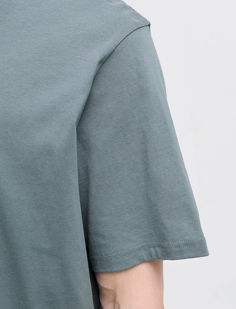 Jack & Jones - JJESOHO TEE SS CREW NECK NOOS - kurzärmelig - stormy weather - 3