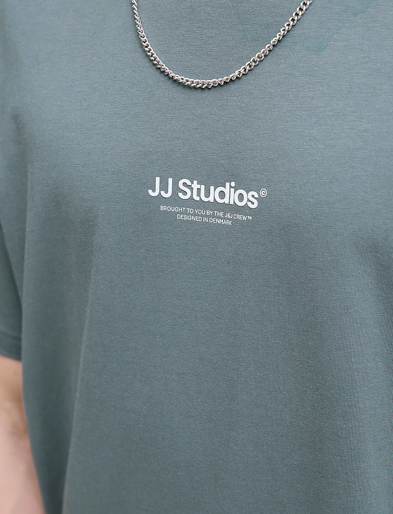 Jack & Jones - JJESOHO TEE SS CREW NECK NOOS - kurzärmelig - stormy weather - 5
