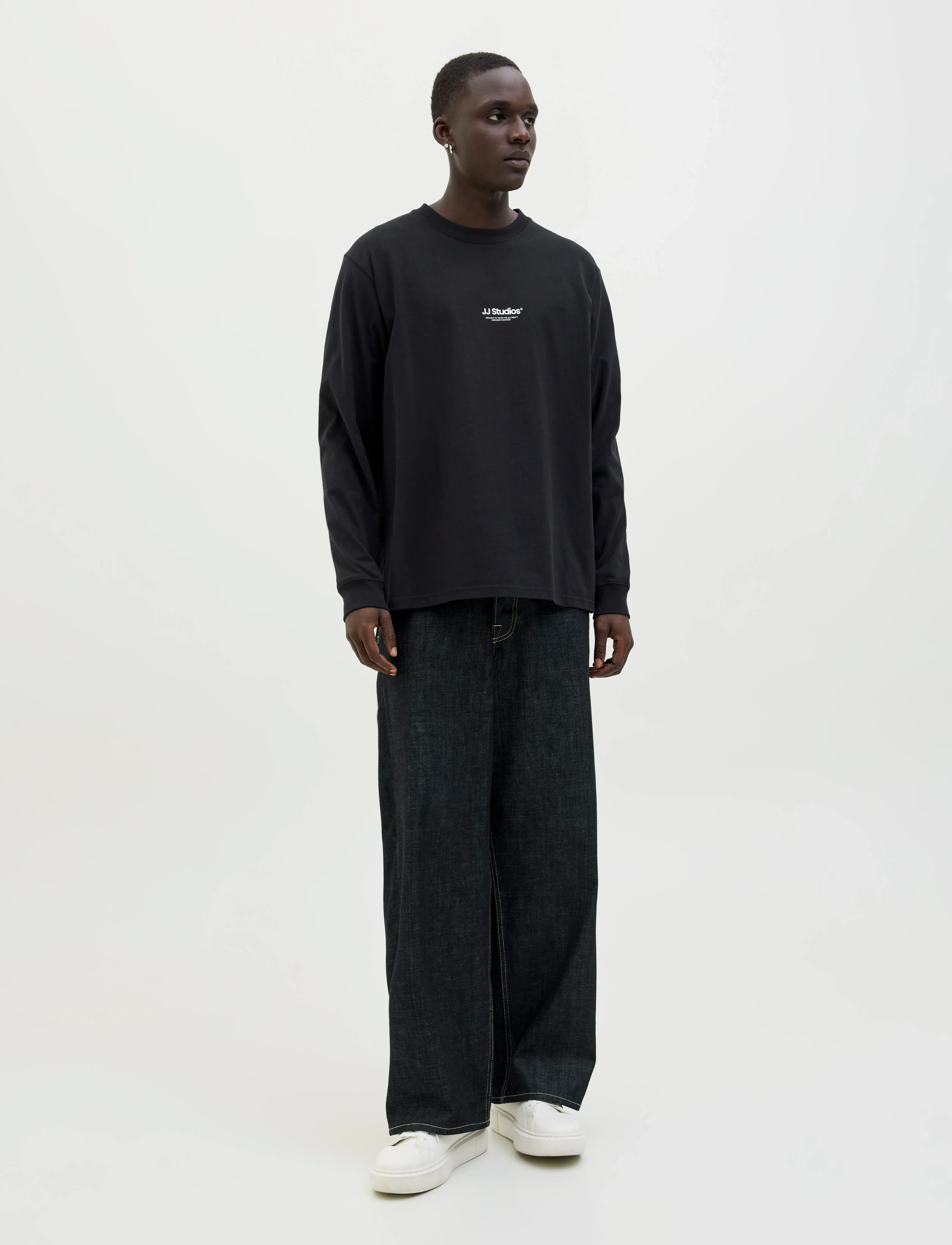 Jack & Jones JJESOHO TEE LS CREW NECK NOOS - Kollektionen - BLACK / black