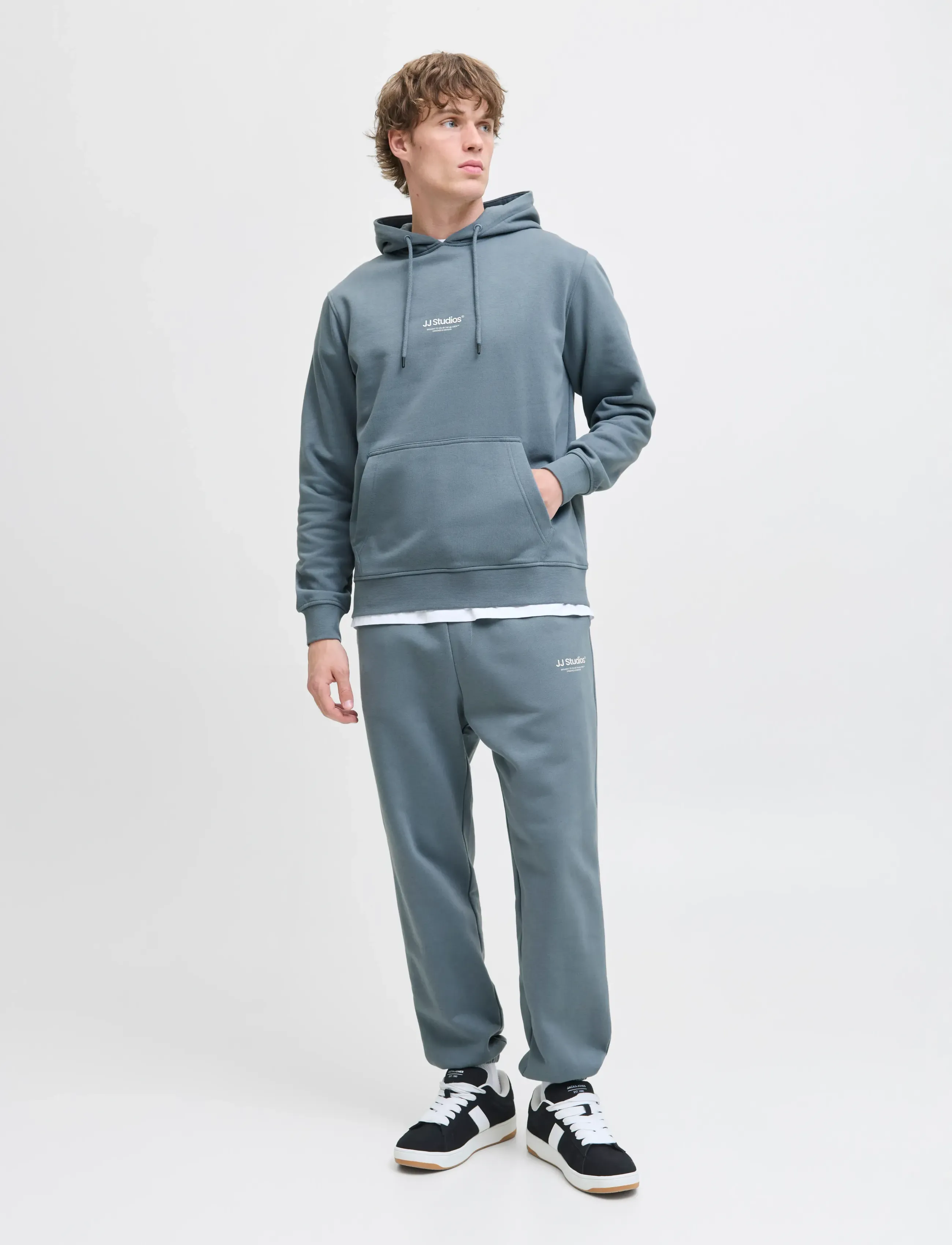 Jack & Jones - JJESOHO SWEAT HOOD NOOS - hættetrøjer - stormy weather - 3