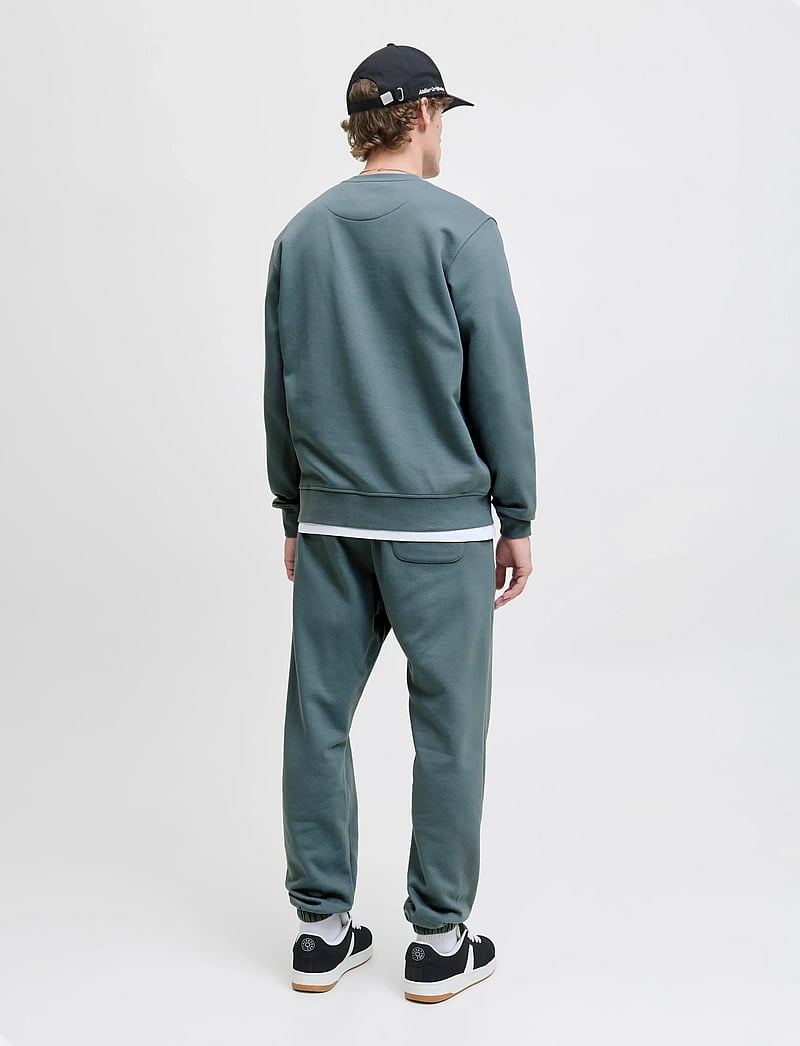 Jack & Jones - JJESOHO SWEAT CREW NECK NOOS - kollektionen - stormy weather - 2