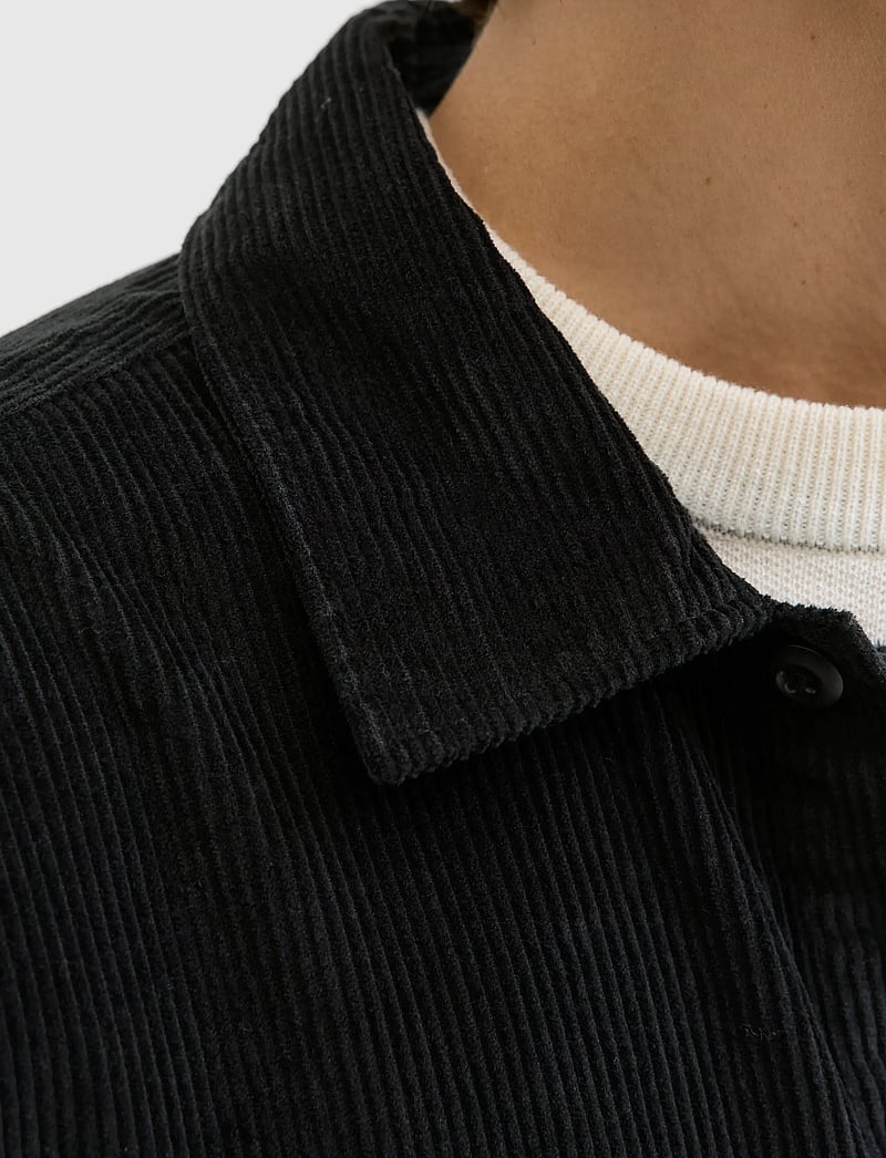 Jack & Jones - JJEPERFECT CORDUROY OVERSHIRT LS SN - collections - black - 4