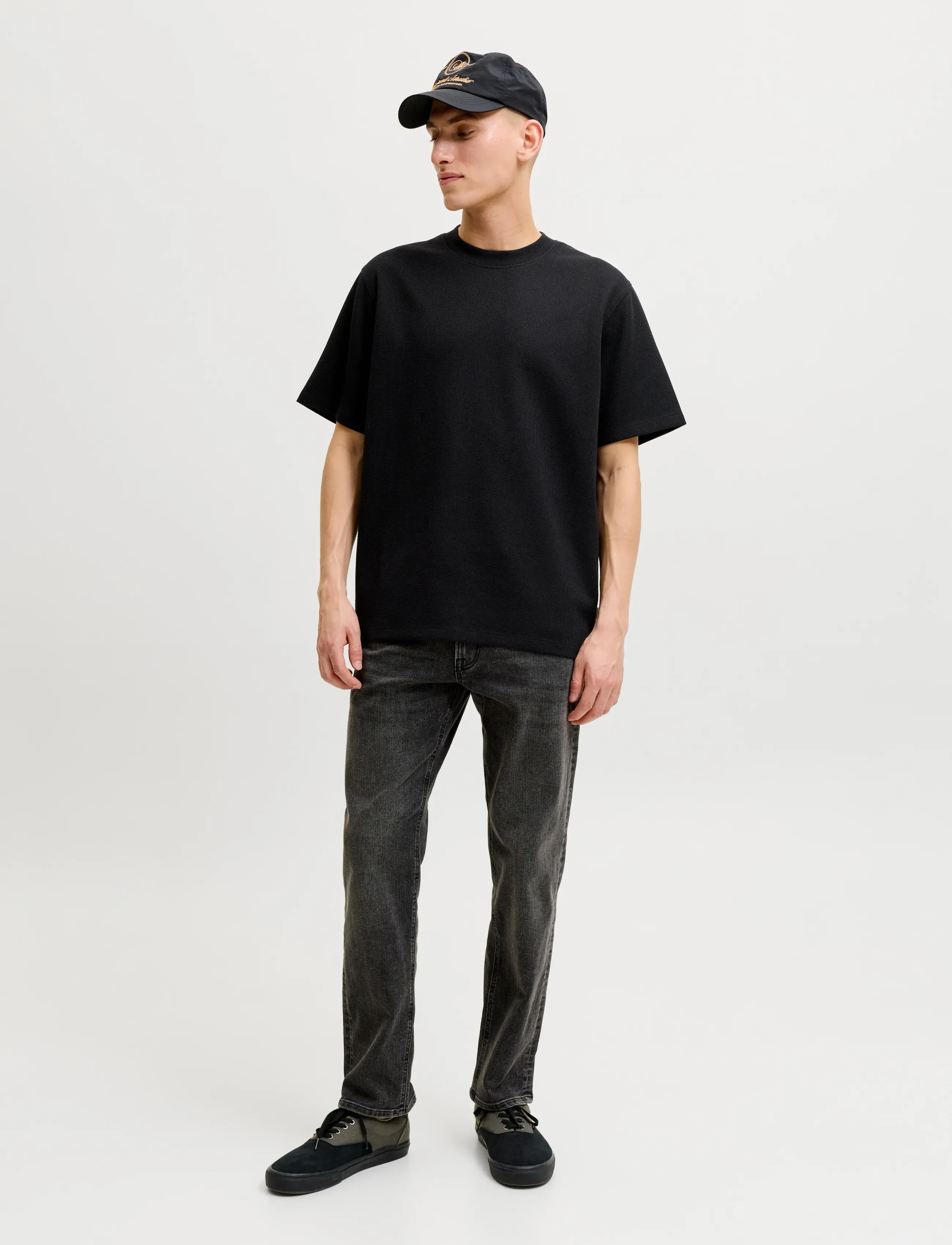 Jack & Jones - JJEAUSTIN TEE SS NOOS - kortärmade t-shirts - black - 4