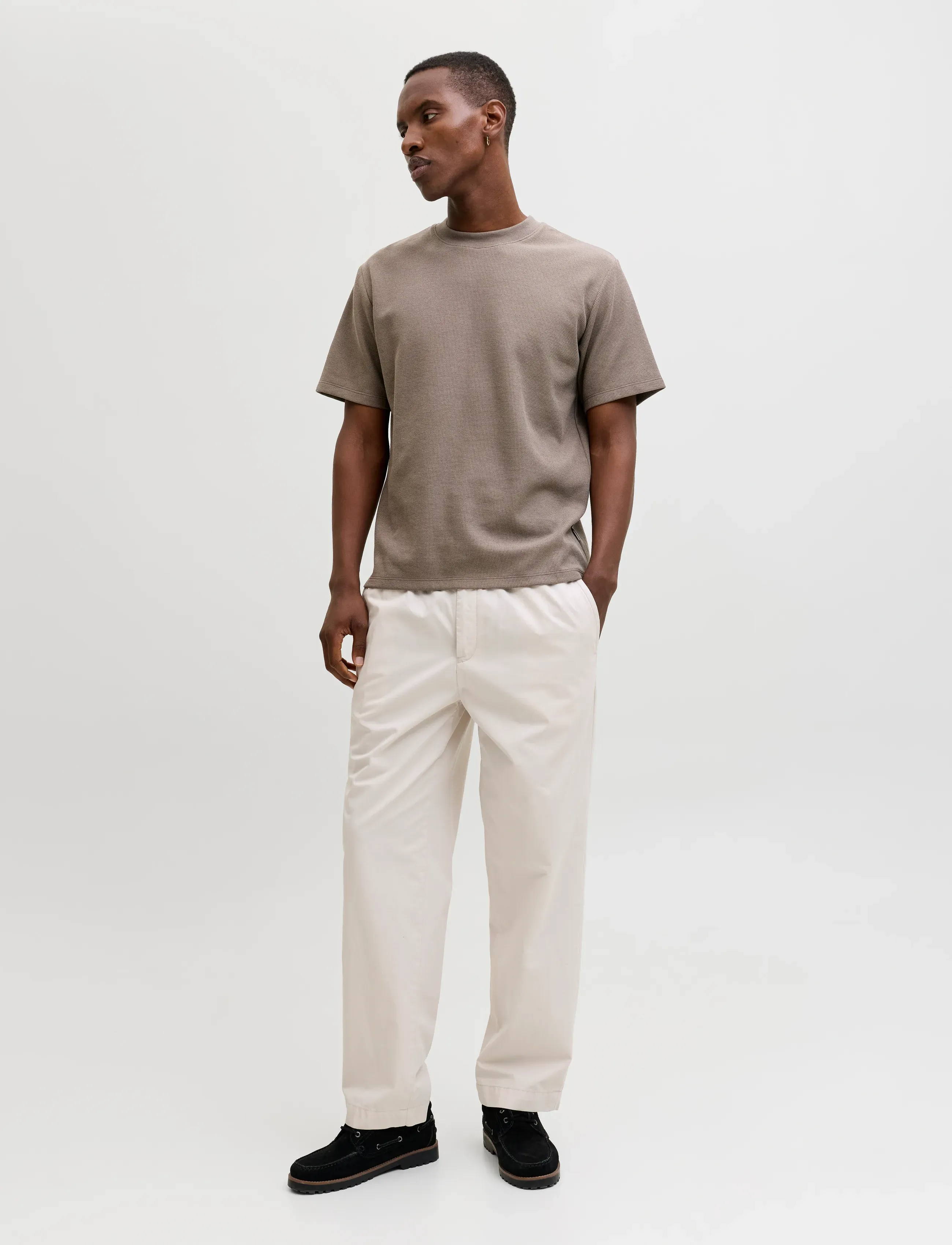 Jack & Jones - JJEAUSTIN TEE SS NOOS - short-sleeved t-shirts - falcon - 4