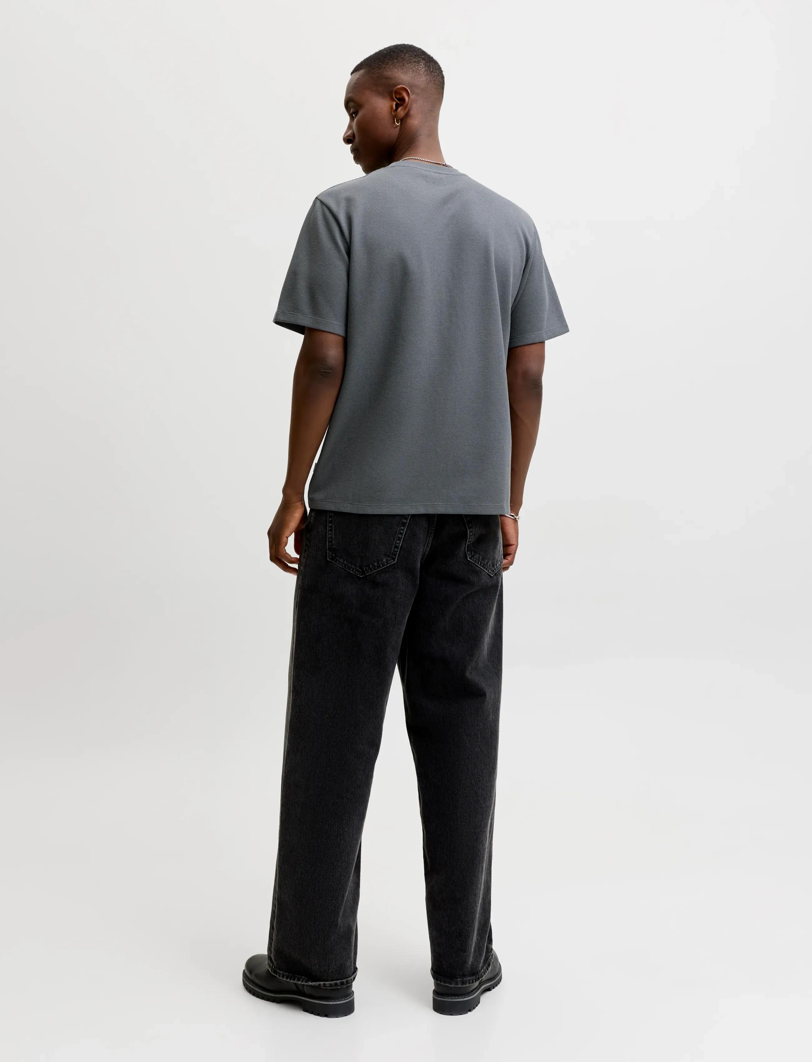 Jack & Jones - JJEAUSTIN TEE SS NOOS - kurzärmelige t-shirts - turbulence - 2