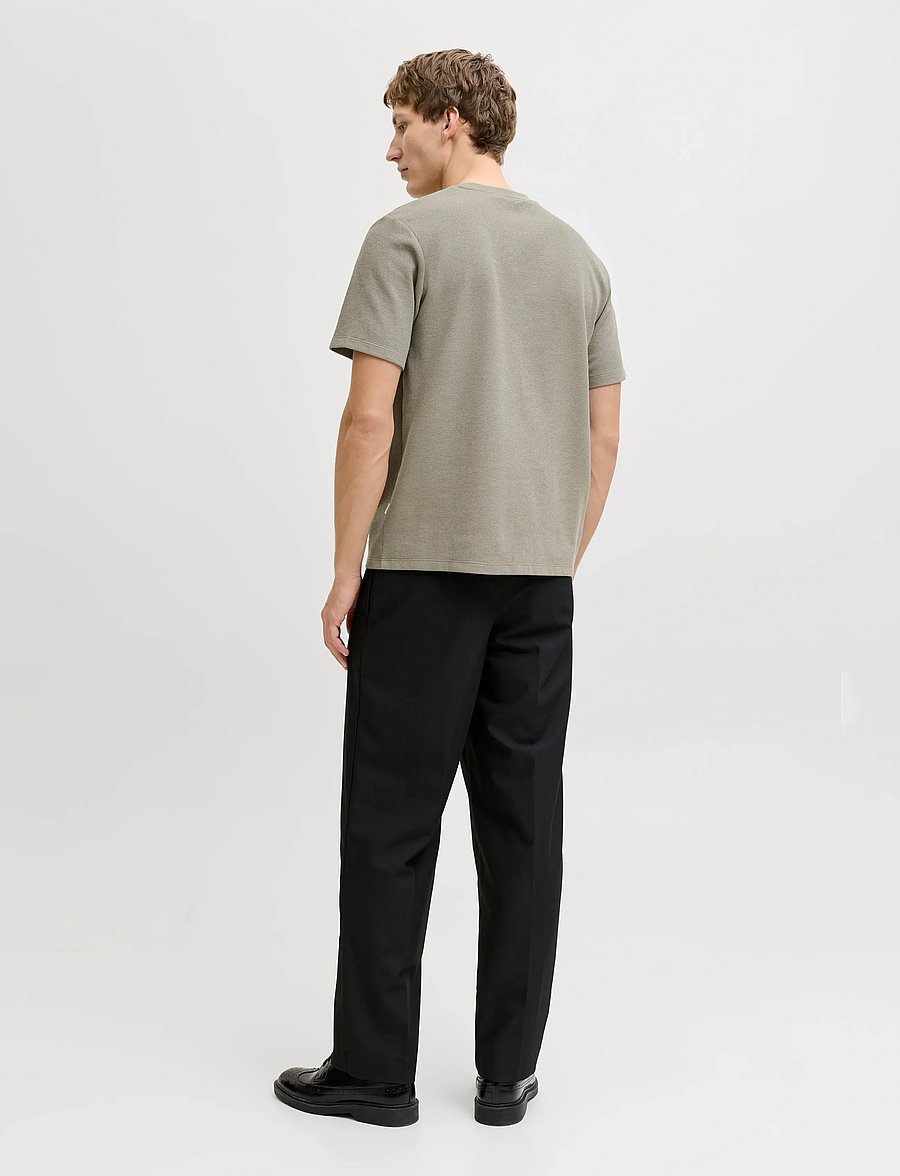 Jack & Jones - JJEAUSTIN TEE SS NOOS - kortærmede t-shirts - vetiver - 2