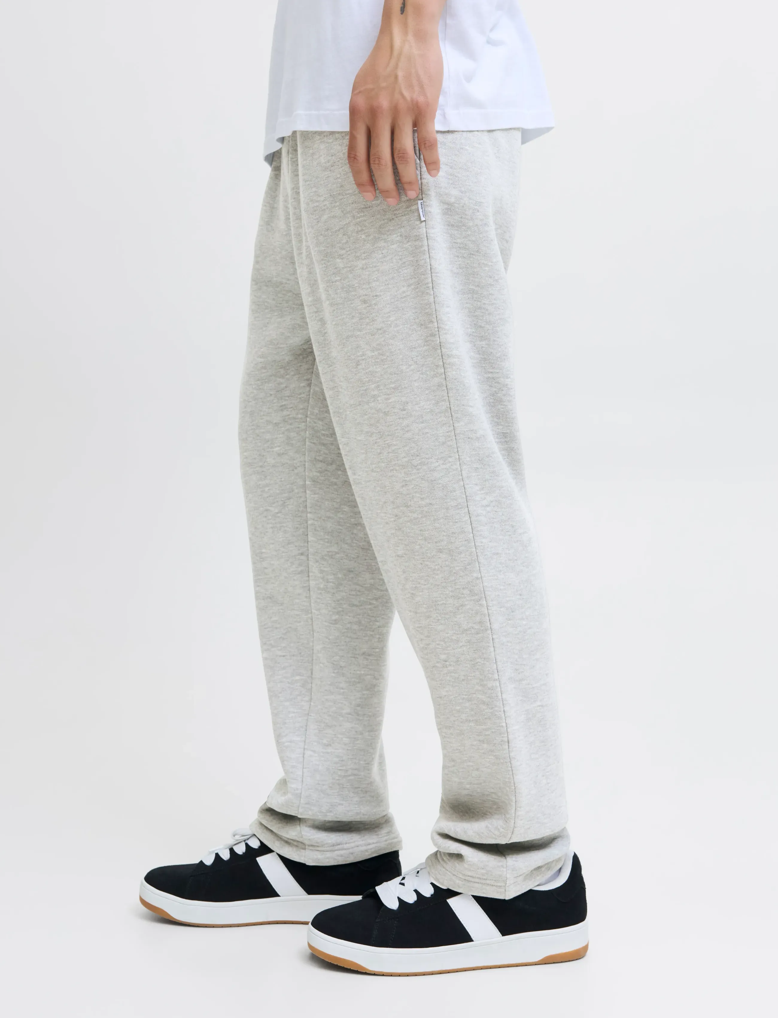 Jack & Jones - JPSTKANE BRADLEY UNCUFFED SWT PANTS NOOS - kollektsioonid - light grey melange - 4
