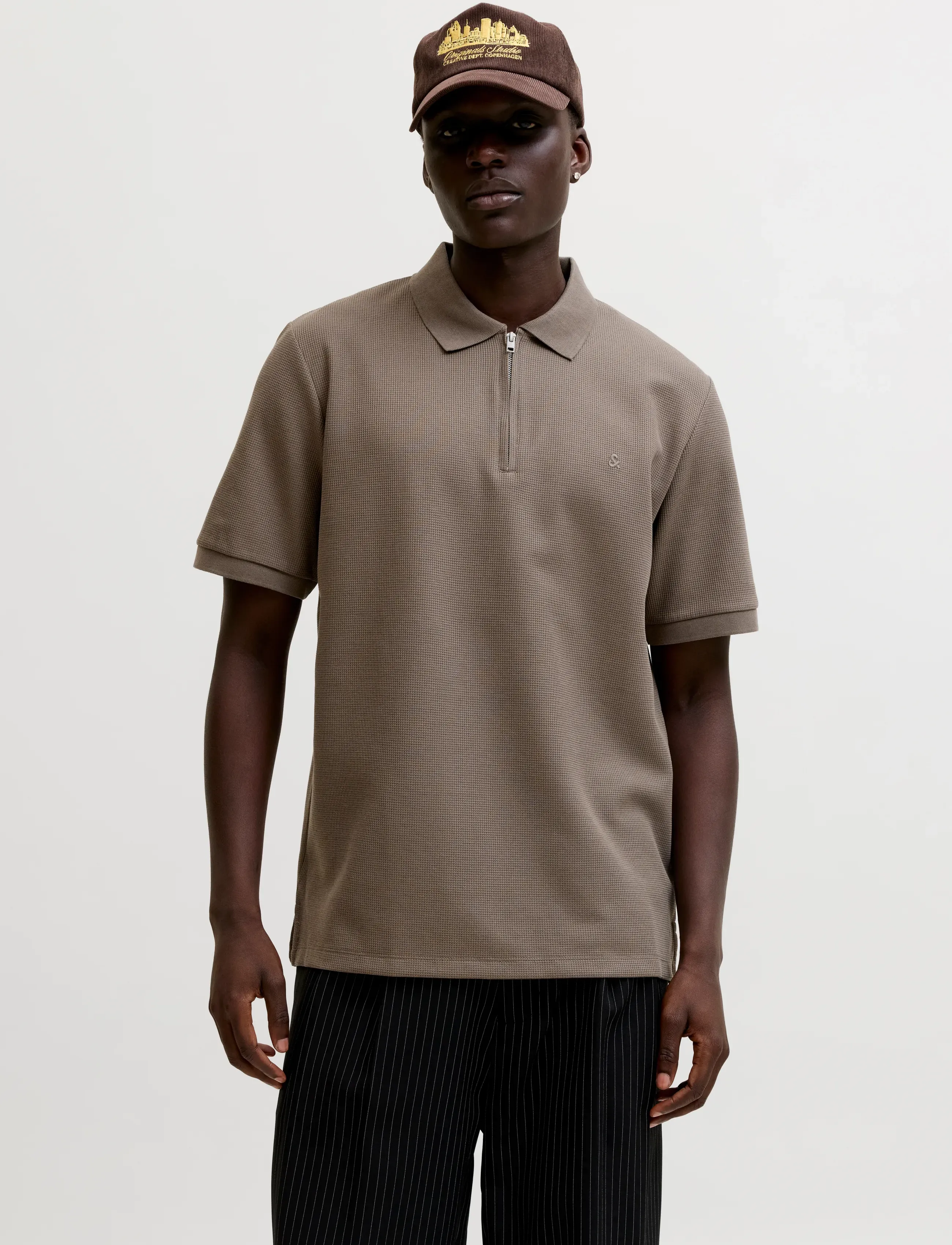 Jack & Jones JJEAUSTIN ZIP POLO SS NOOS - Pikéer - FALCON / beige