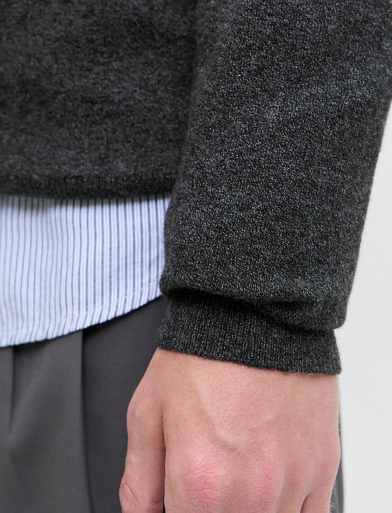 Jack & Jones - JJEPERFECT WOOL KNIT CREW NECK SN - rund hals - black beauty - 4