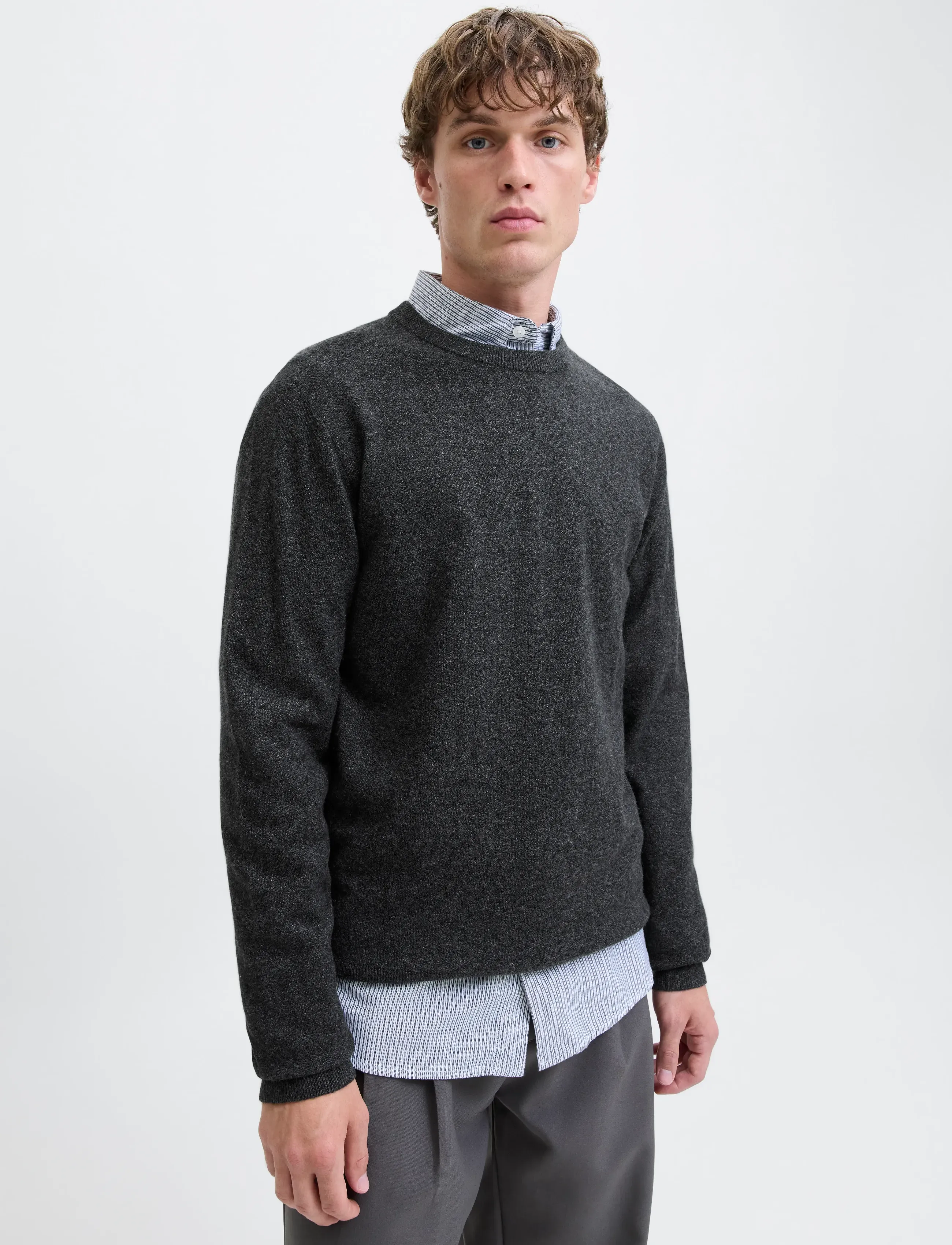 Jack & Jones JJEPERFECT WOOL KNIT CREW NECK SN - Strickmode - BLACK BEAUTY / grey