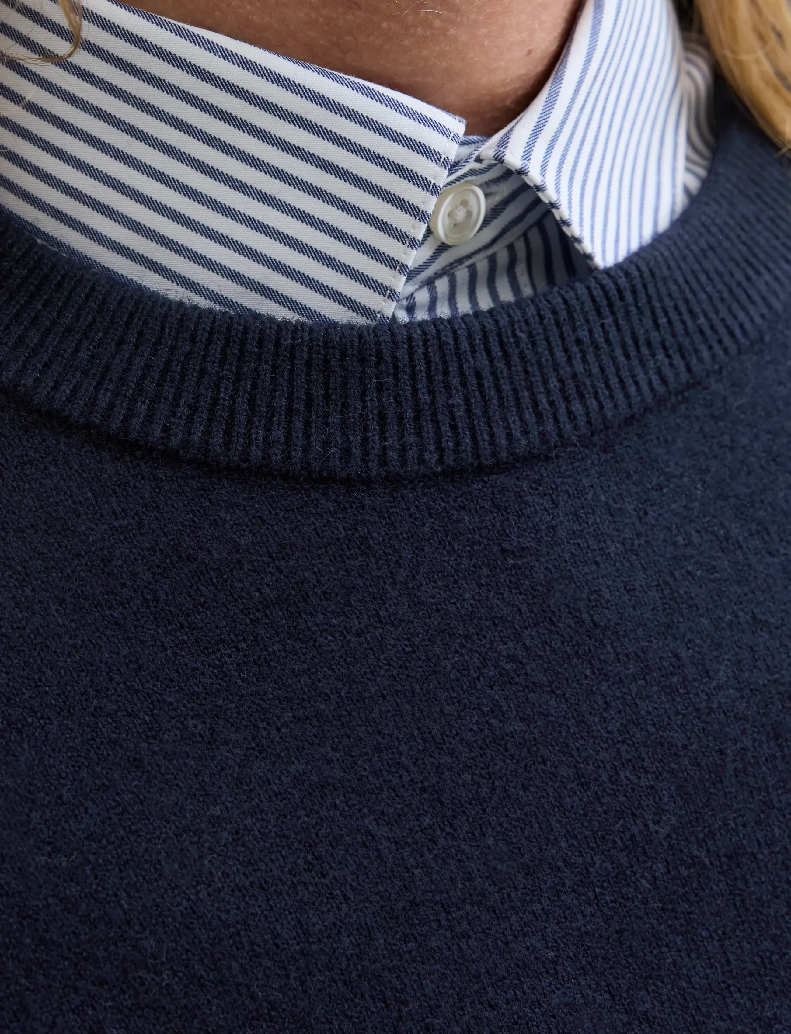 Jack & Jones - JJEPERFECT WOOL KNIT CREW NECK SN - Ümmarguse kaelusega kudumid - maritime blue - 4