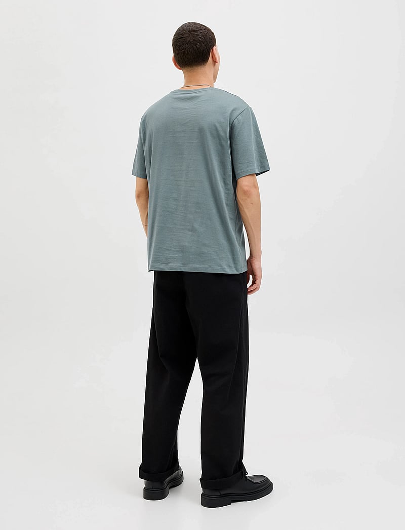 Jack & Jones - JJELOGO TEE SS O-NECK 2 COL AW25 SN - kurzärmelig - stormy weather - 2