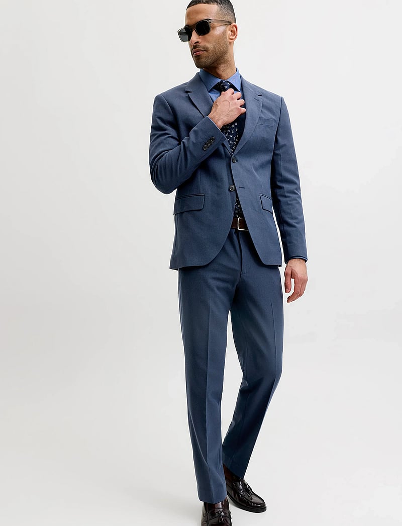 Jack & Jones - JPRBLAMARTIN TROUSER CO01 SN - Ülikonnapüksid - black iris - 5