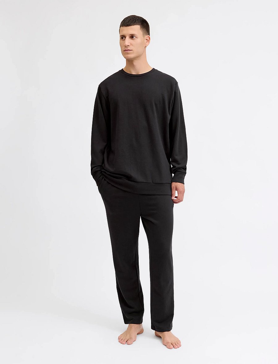 Jack & Jones - JACTERRY LS CREW NECK AND PANTS SET W - track jackets - black - 0