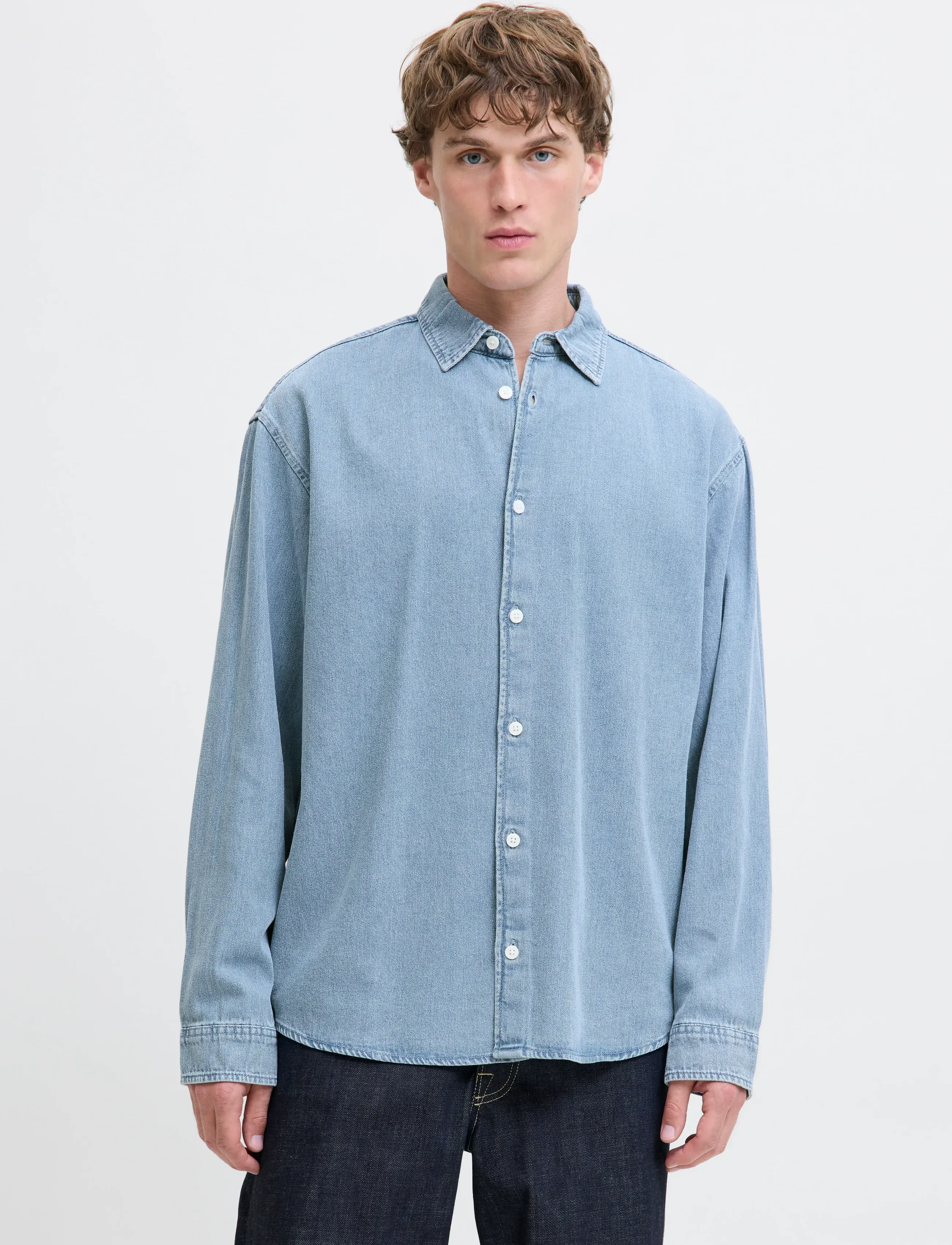 Jack & Jones JORNORREBRO DENIM SHIRT LS SN - Skjorter - MEDIUM BLUE DENIM / blue