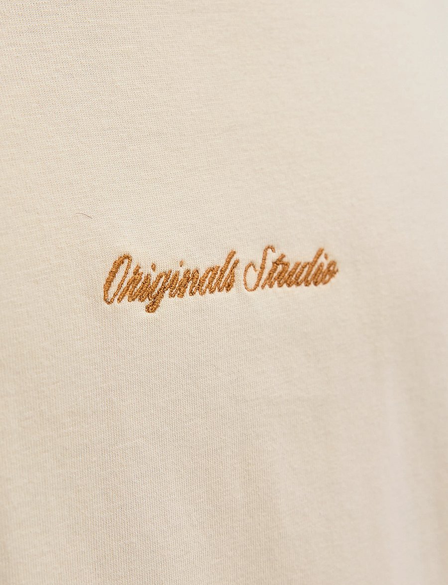 Jack & Jones - JORNORREBRO EMB TEE SS CREW NECK NOOS - kurzärmelige t-shirts - antique white - 5