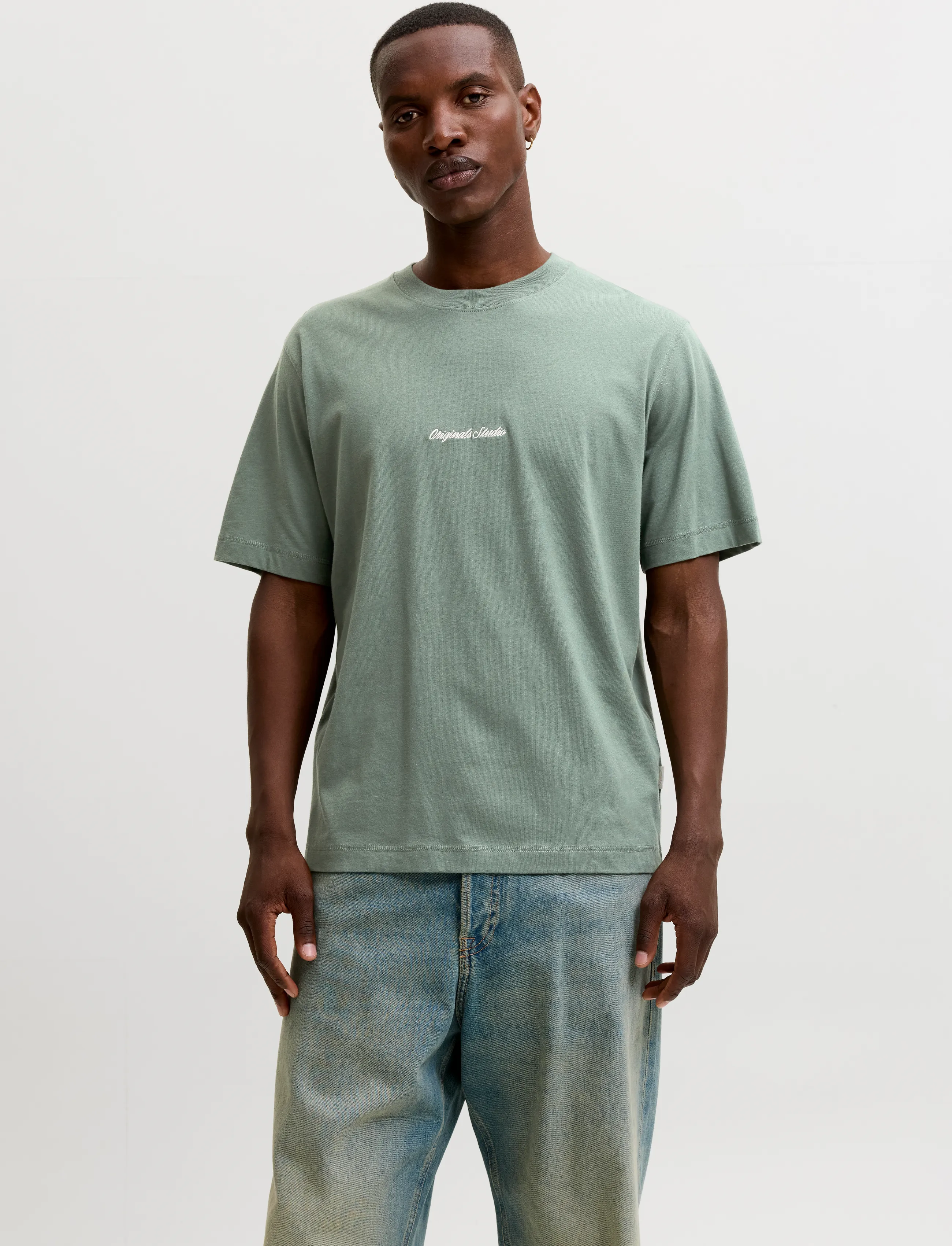 Jack & Jones JORNORREBRO EMB TEE SS CREW NECK NOOS - T-särgid - LAUREL WREATH / khaki/green