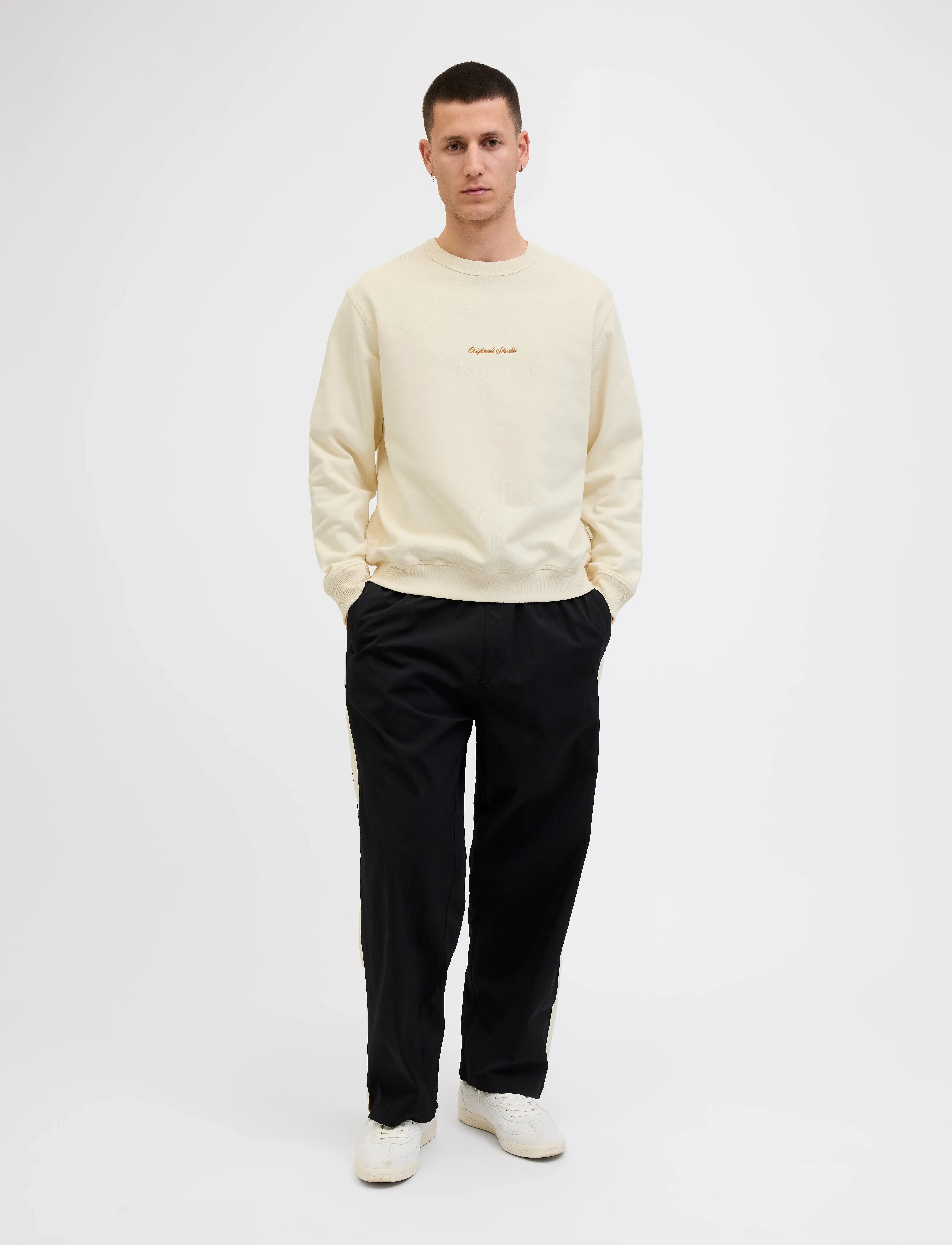 Jack & Jones - JORNORREBRO EMB SWEAT CREW NOOS - kollektioner - antique white - 3