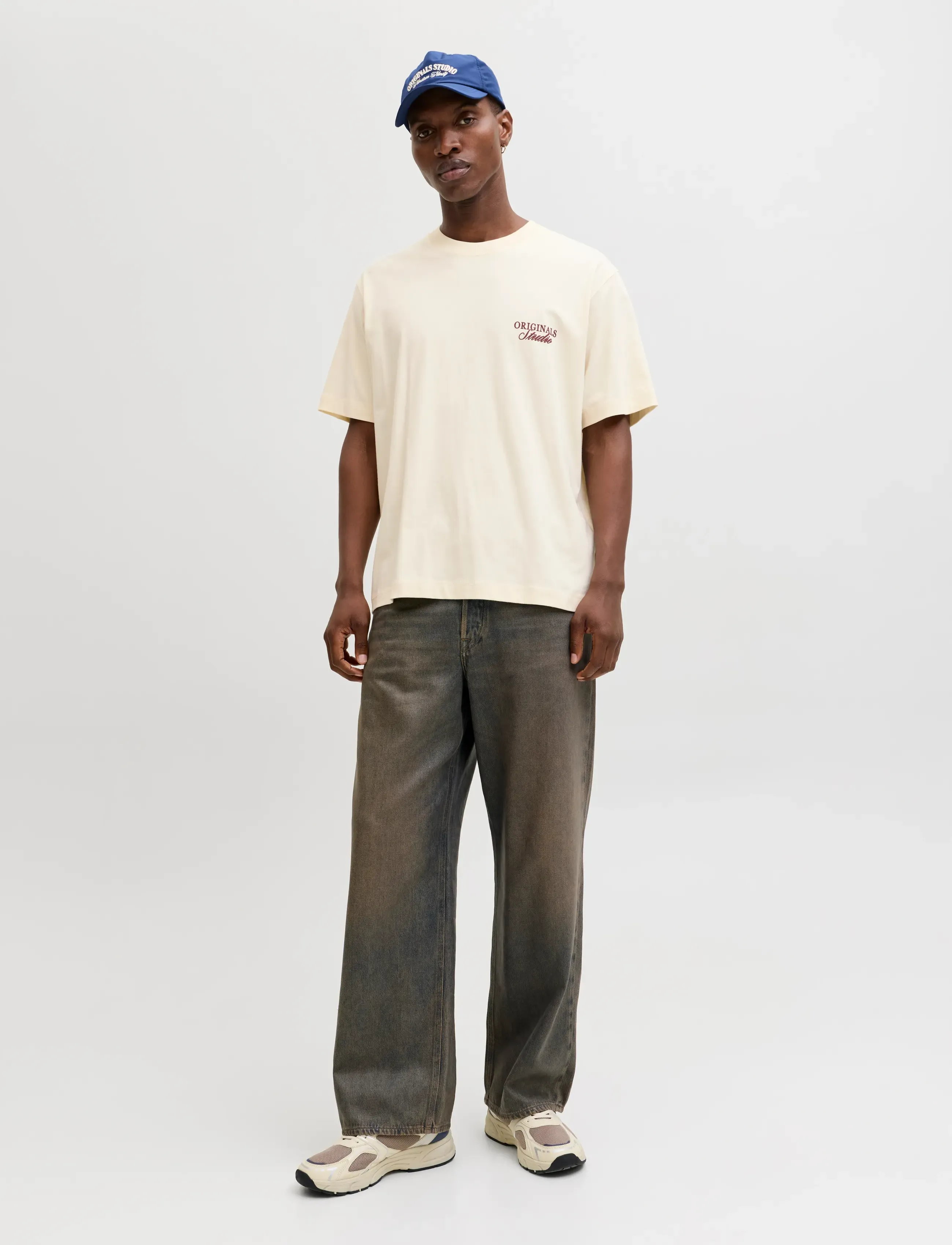 Jack & Jones - JORNORREBRO TYPO TEE SS CREW NECK NOOS - kortærmede t-shirts - antique white - 4