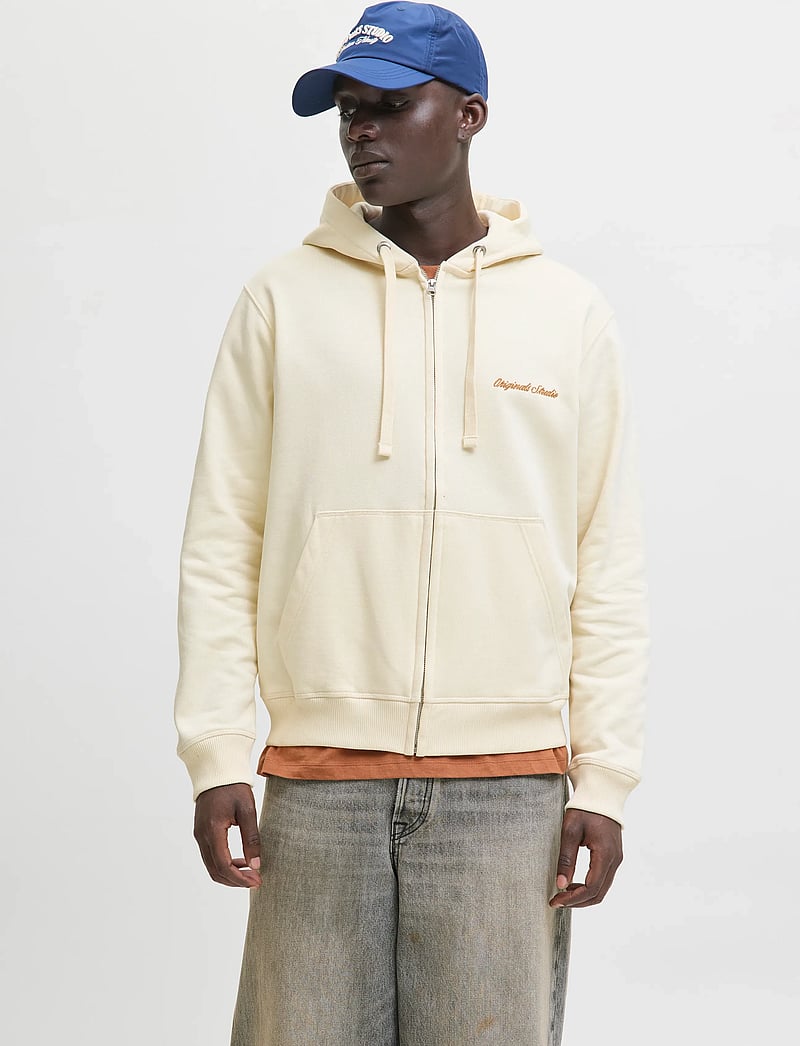 Jack & Jones - JORNORREBRO EMB SWEAT ZIP HOOD NOOS - hættetrøjer - antique white - 0