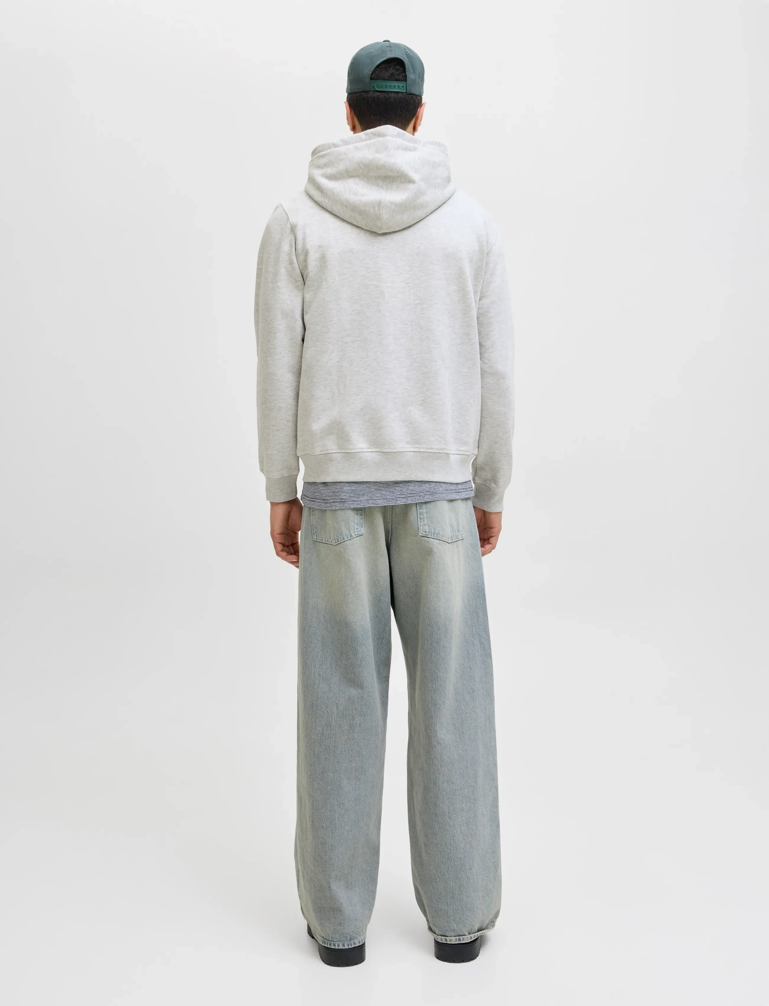 Jack & Jones - JORNORREBRO EMB SWEAT ZIP HOOD NOOS - hættetrøjer - white melange - 2