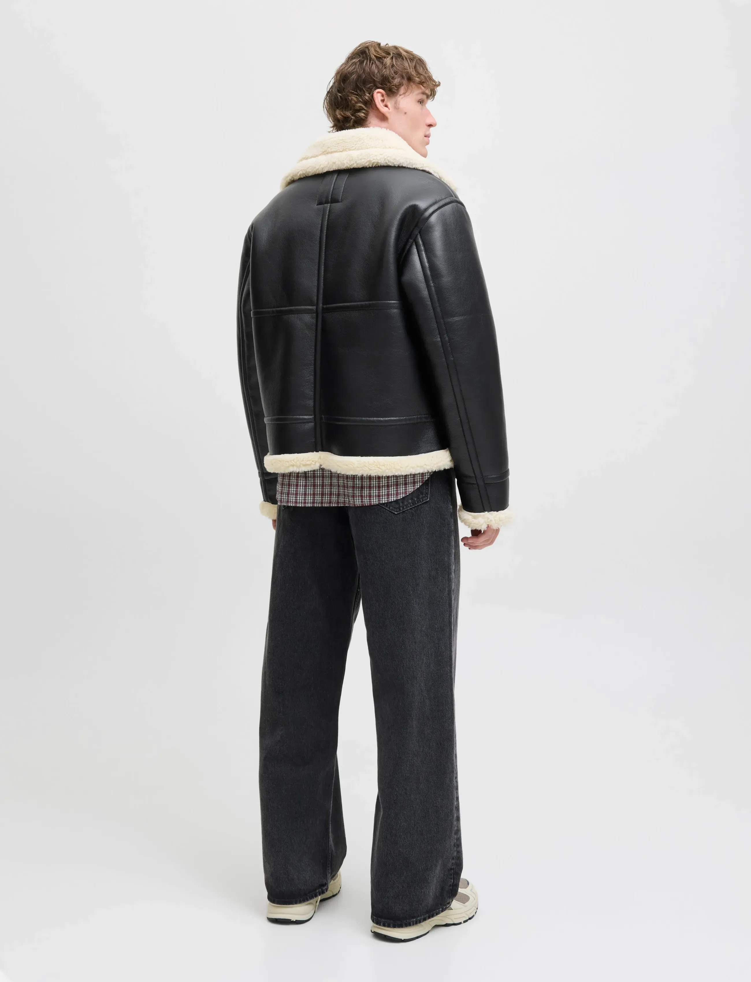 Jack & Jones - JORLIVERPOOL AVIATOR JACKET SN - forårsjakker - black - 2