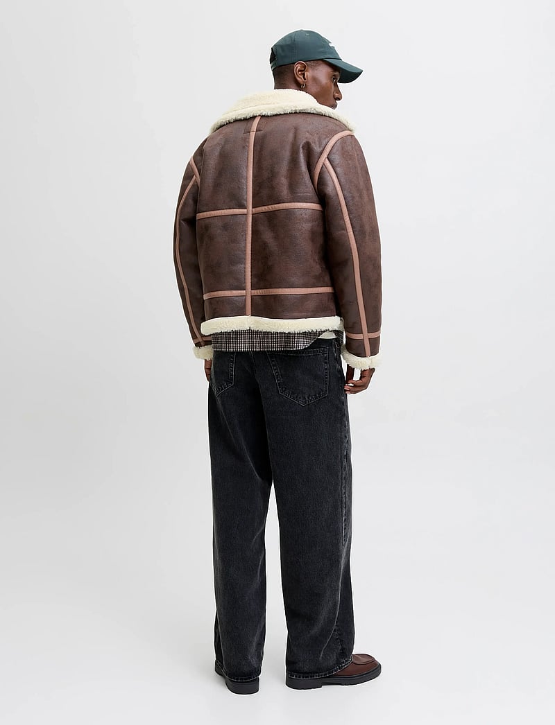 Jack & Jones - JORLIVERPOOL AVIATOR JACKET SN - herbstjacken - chocolate torte - 2