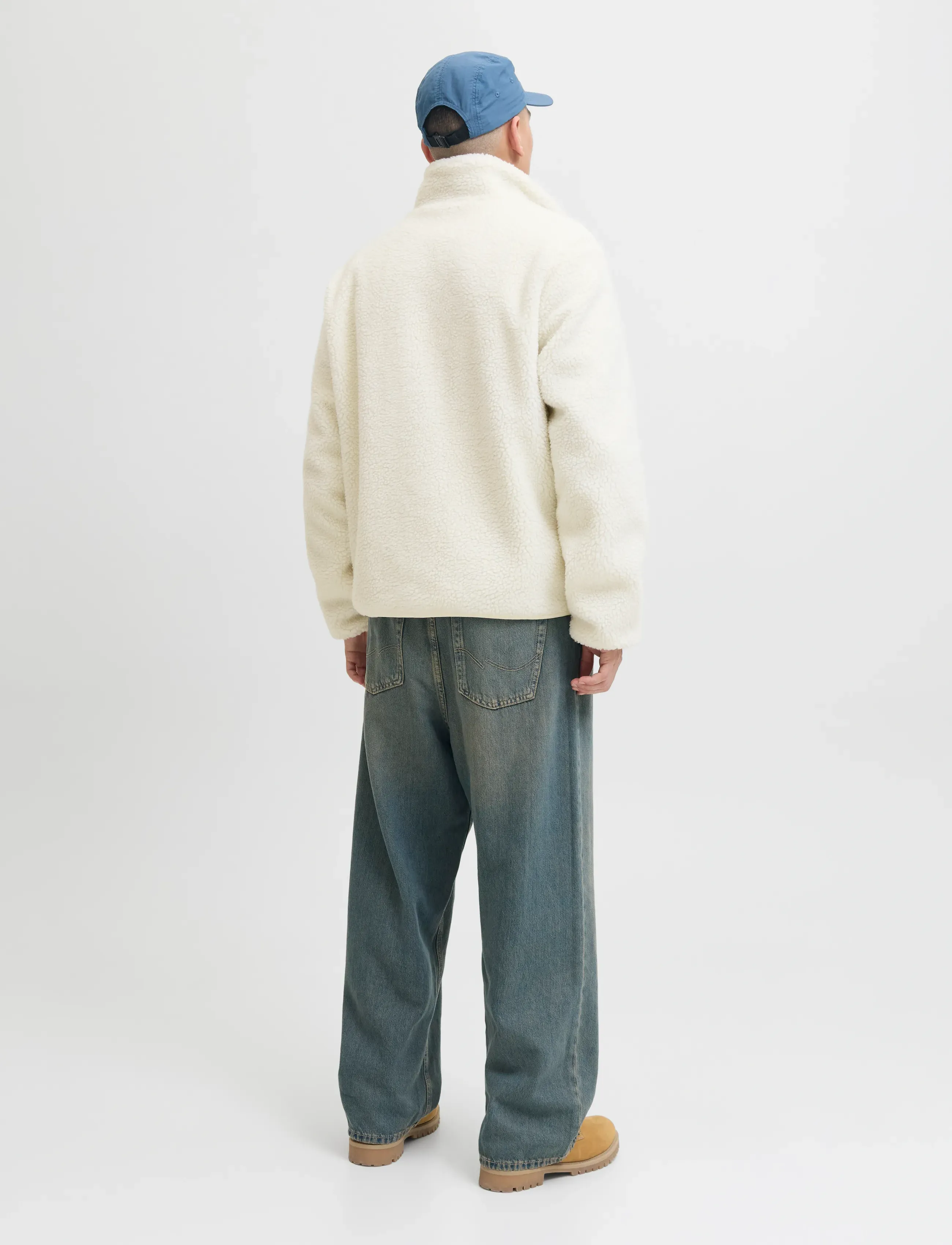 Jack & Jones - JJBRADLEY TEDDY JACKET - plīša džemperi - cloud dancer - 3