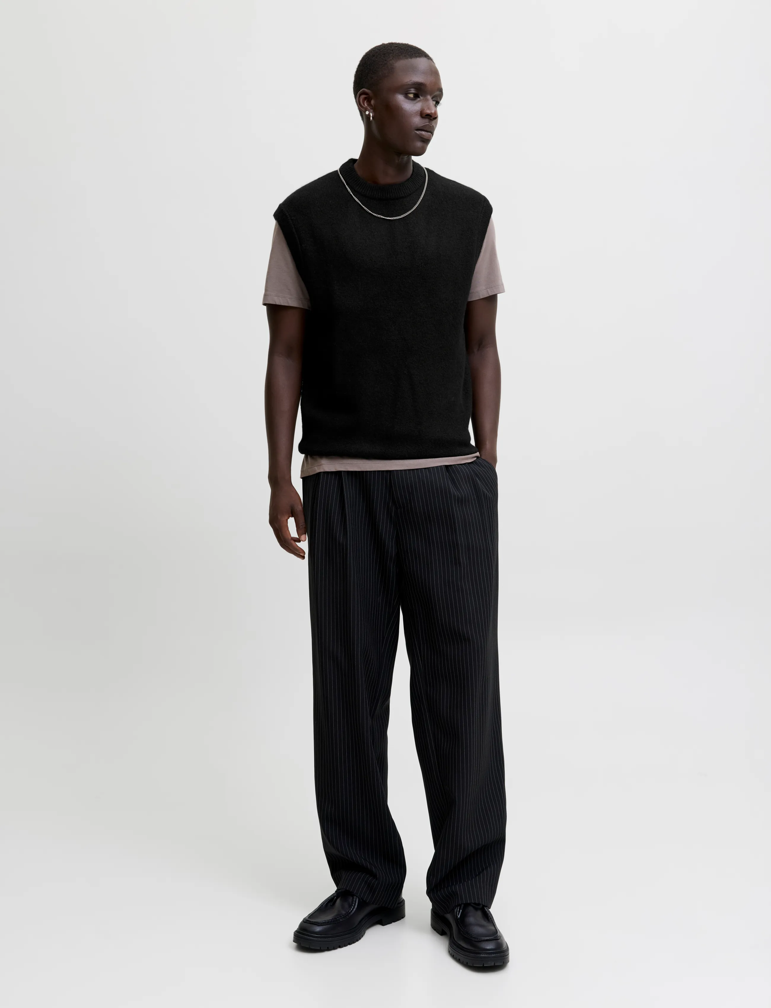 Jack & Jones - JJSOHO OLLIE KNIT VEST - stickade västar - black - 3