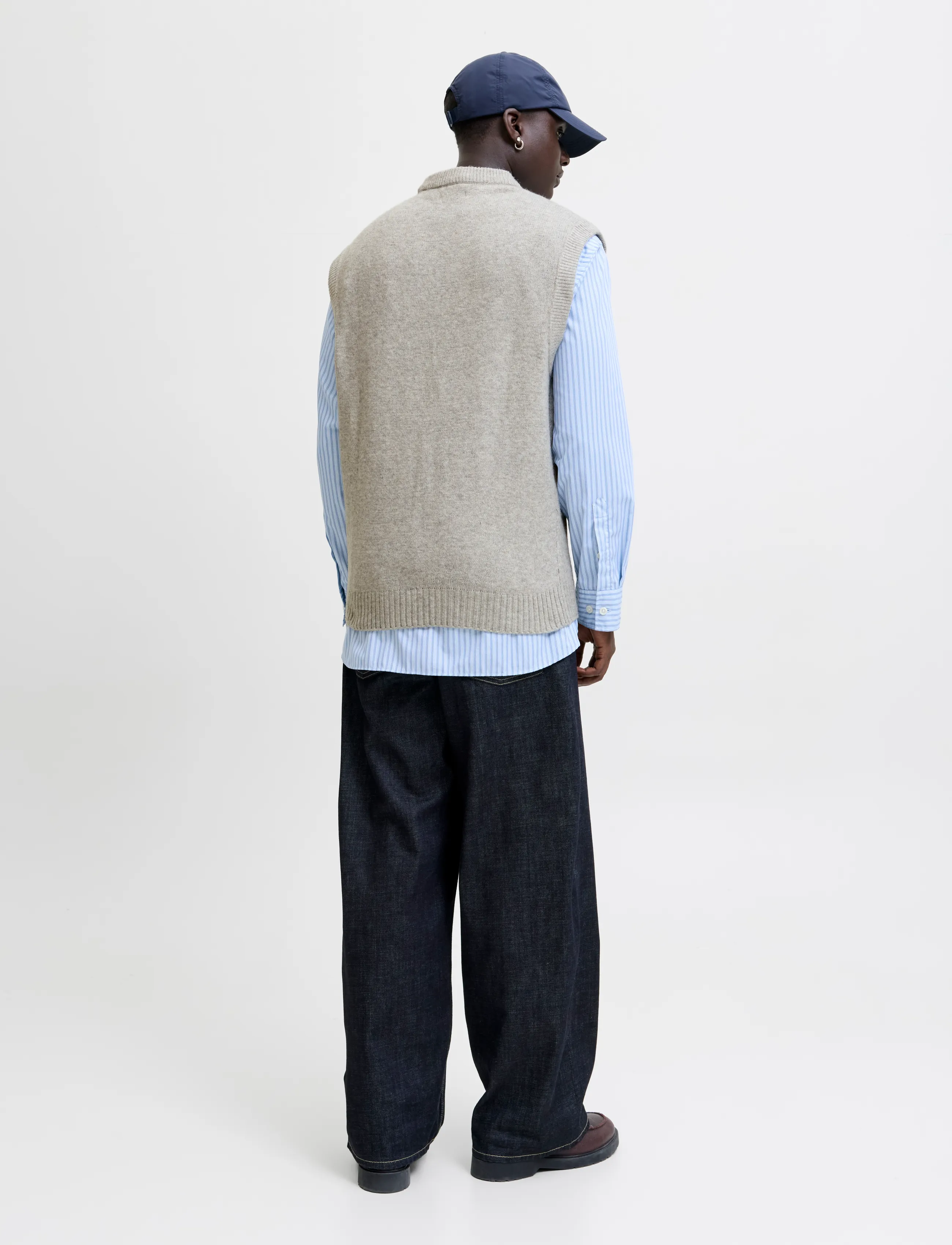 Jack & Jones - JJSOHO OLLIE KNIT VEST - strikveste - light grey melange - 2