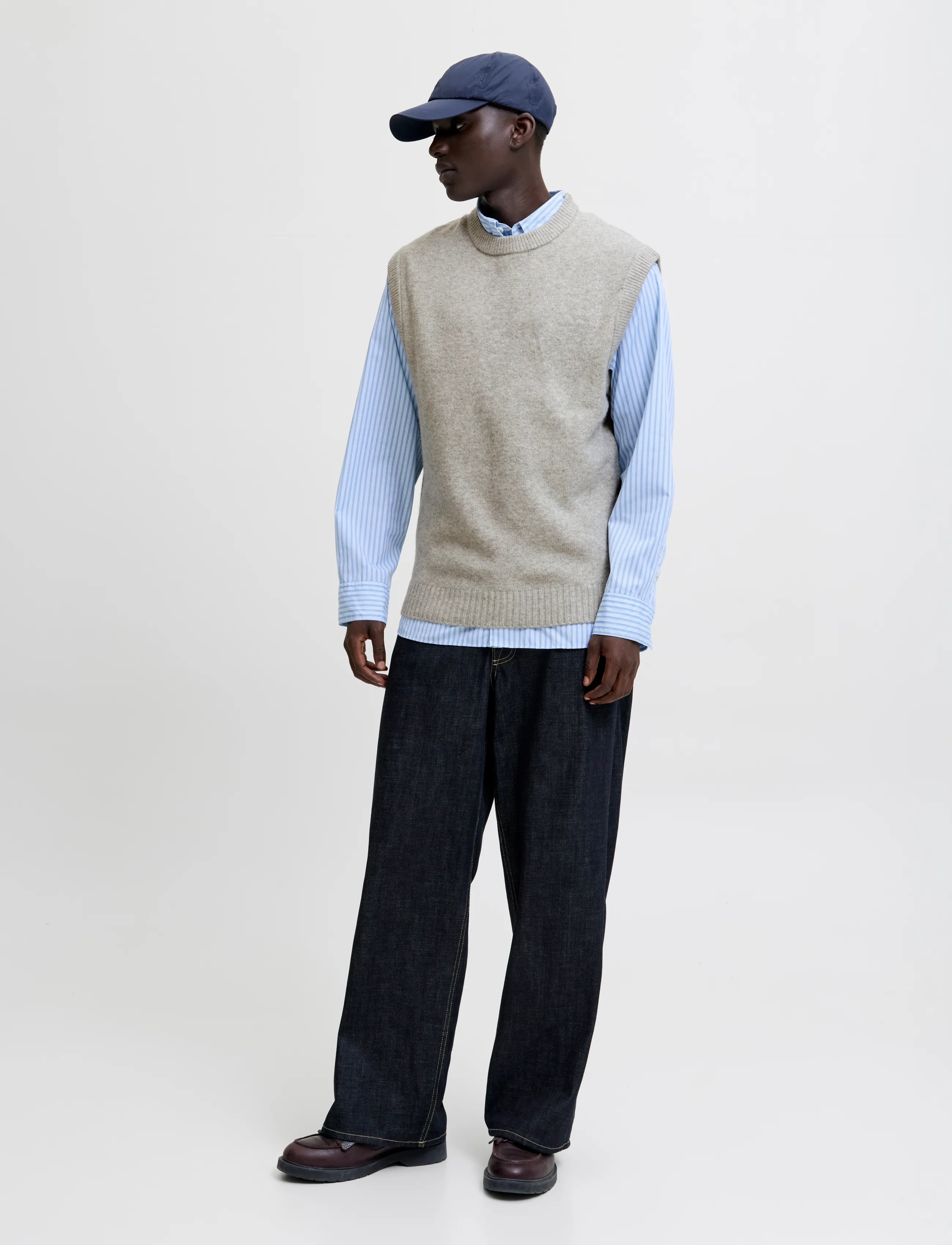 Jack & Jones - JJSOHO OLLIE KNIT VEST - strikveste - light grey melange - 3