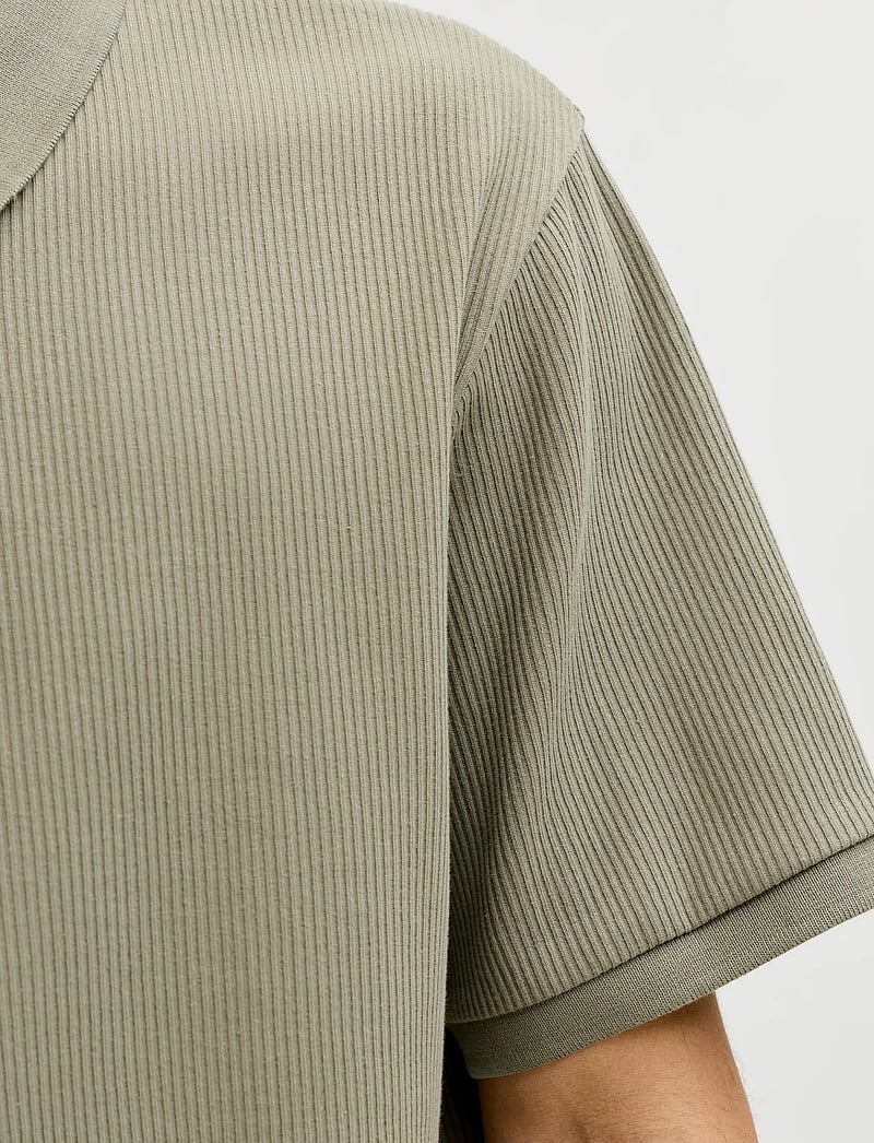 Jack & Jones - JJEHARRISON STRUCTURE POLO SS LN - kortärmade pikéer - vetiver - 4