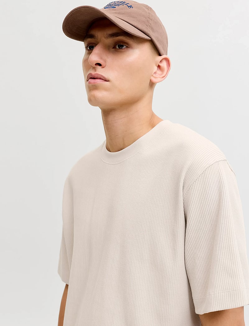 Jack & Jones - JJEHARRISON STRUCTURE TEE SS O-NECK SN - kurzärmelig - moonbeam - 5