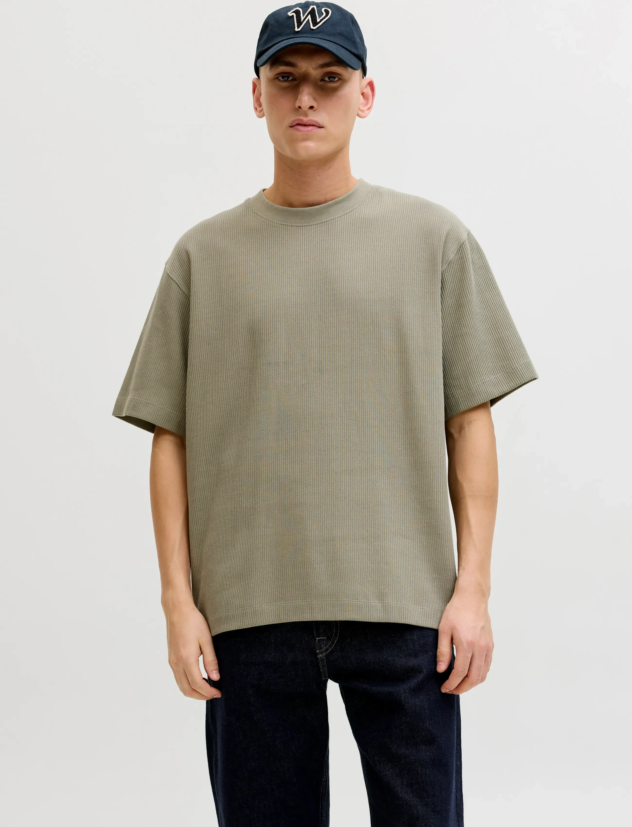 Jack & Jones JJEHARRISON STRUCTURE TEE SS O-NECK SN - Looks for less - VETIVER / khaki/green