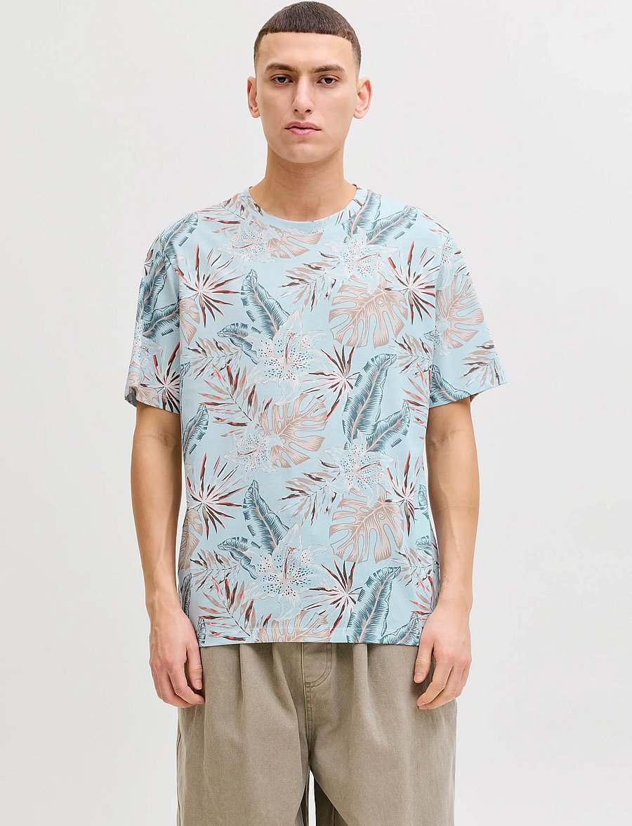 Jack & Jones - JJHONOLULU AOP TEE SS CREW NECK - kurzärmelige t-shirts - celestial blue - 0