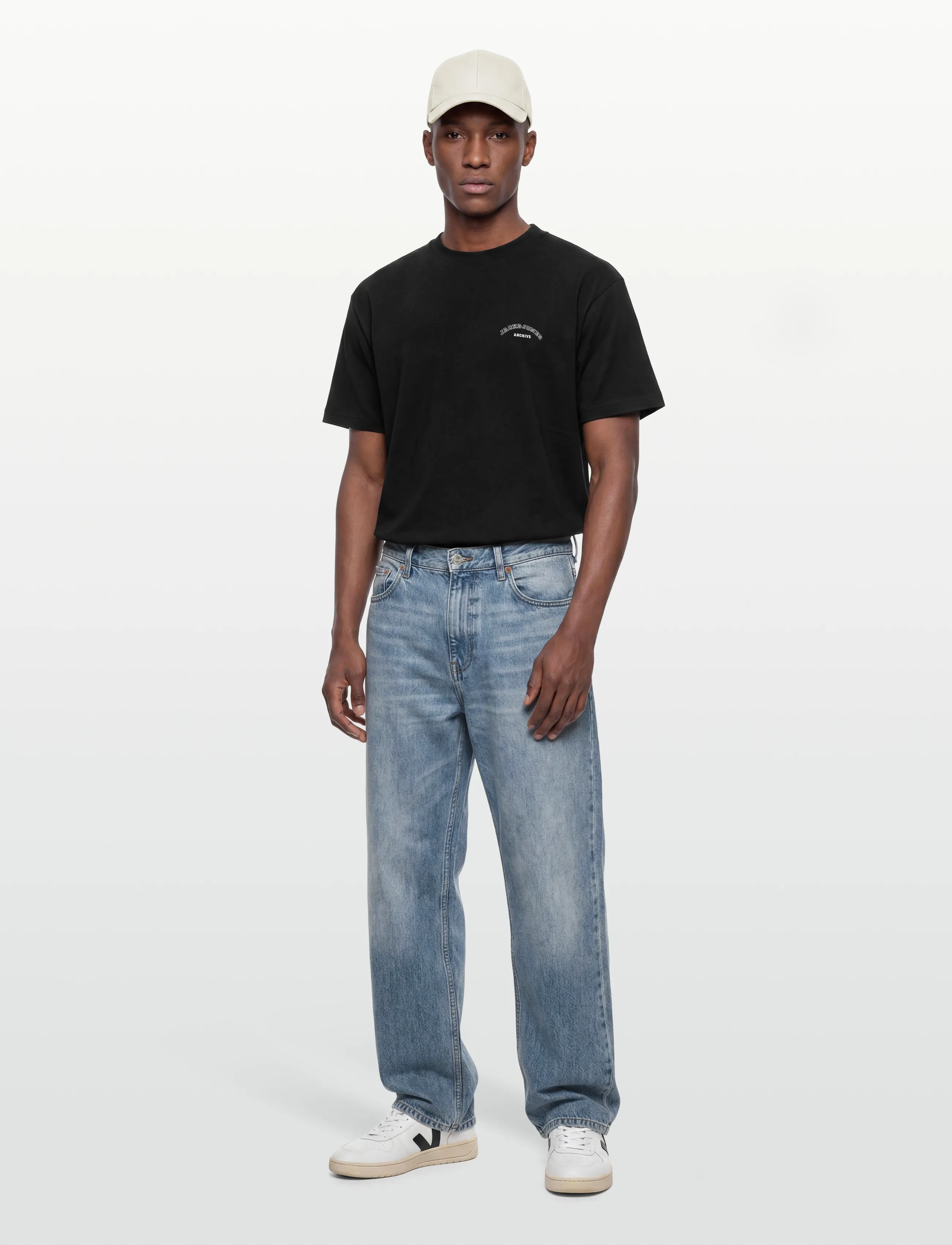 Jack & Jones JJCOLLEGE LOGO TEE SS CREW NECK - T-särgid - BLACK / black