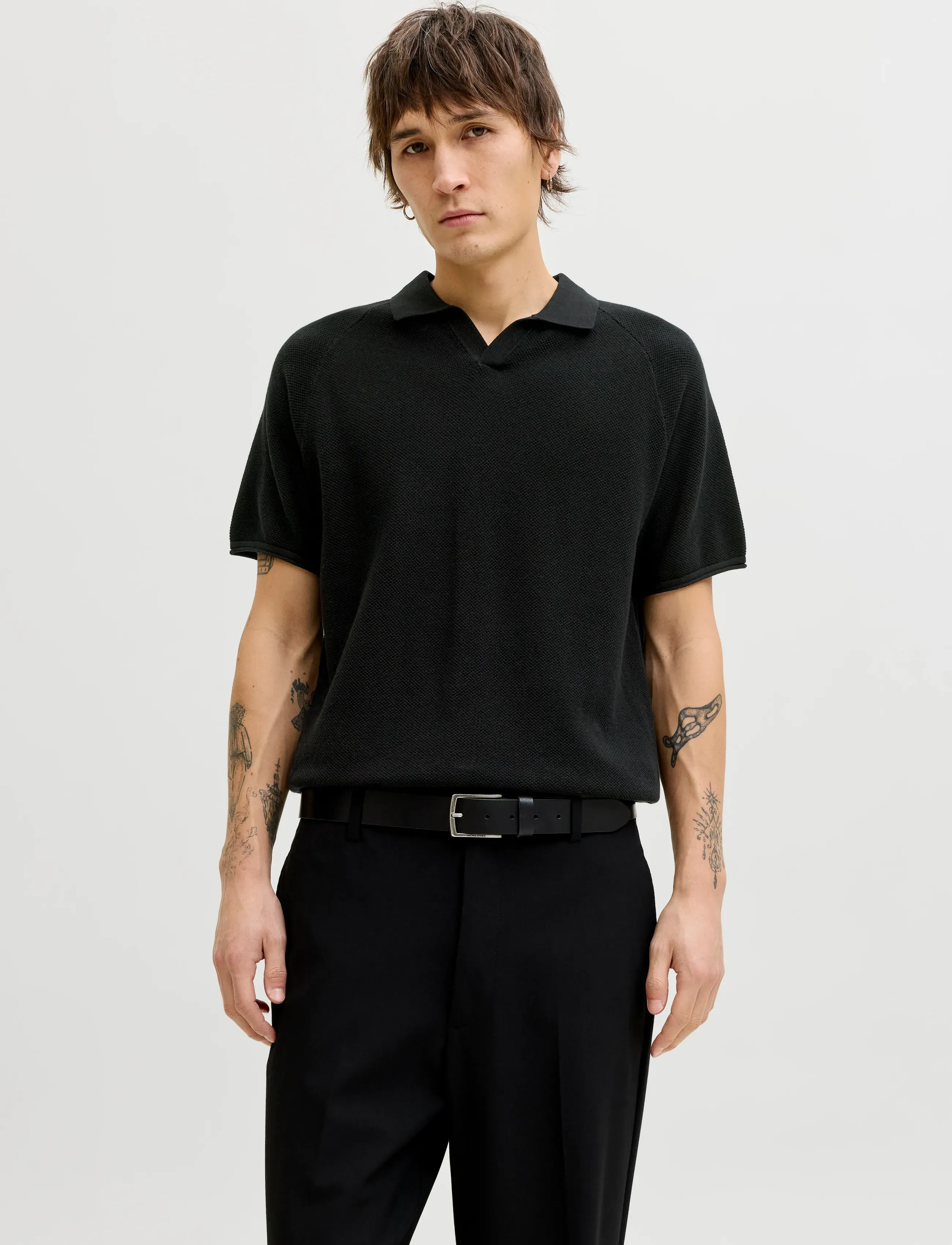 Jack & Jones JJHILL KNIT SPLIT NECK SS26 - Kollektionen - BLACK / black