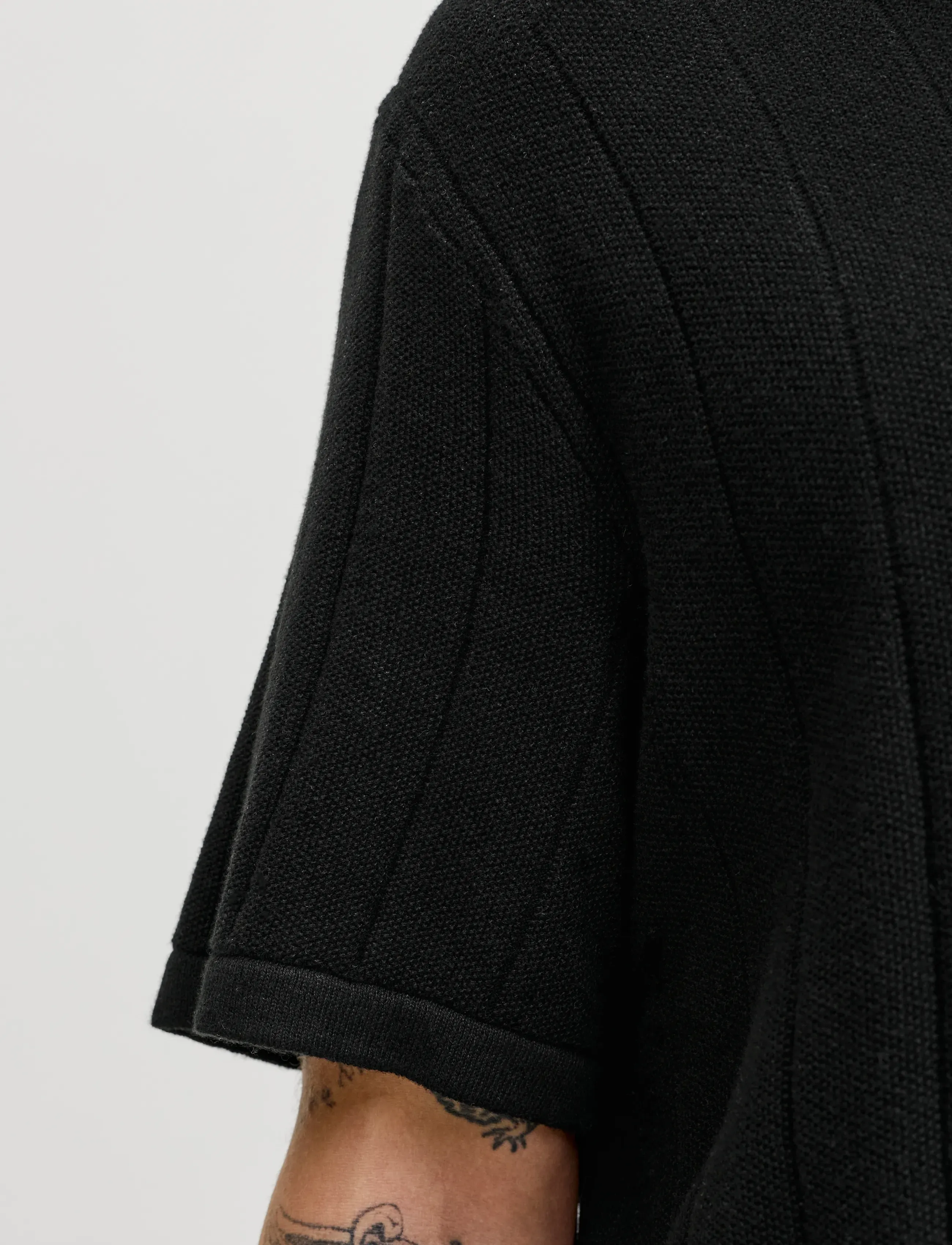 Jjebradley Knit Split Neck Ss Sn 6
