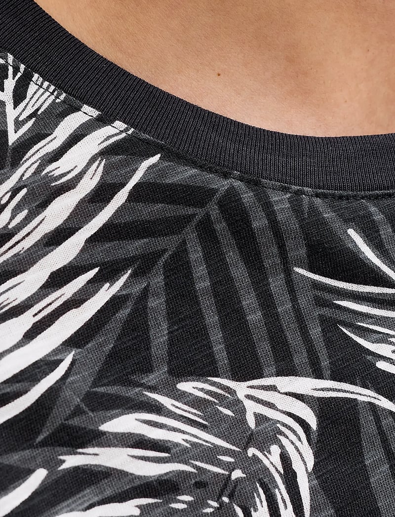 Jack & Jones - JJJEFF AOP TEE SS CREW NECK - lühikeste varrukatega t-särgid - black - 4