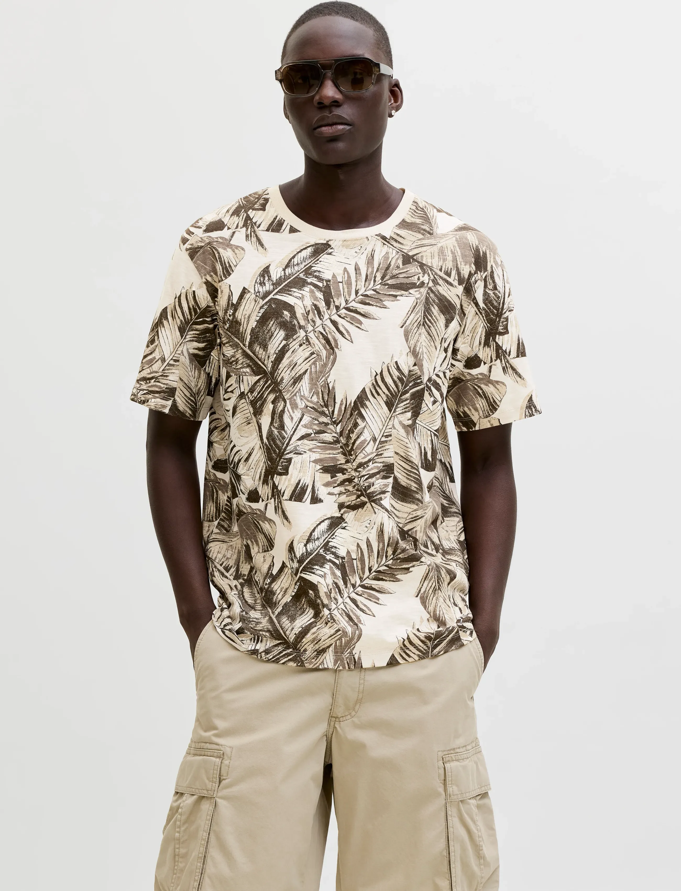 Jack & Jones JJJEFF AOP TEE SS CREW NECK - Campaign - MOONBEAM / cream